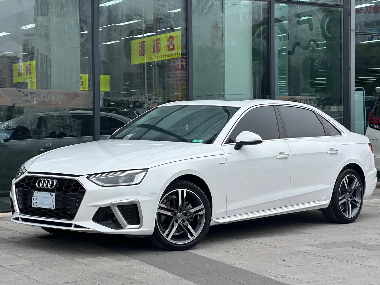 Audi A4L 2021 г. 47054 км.