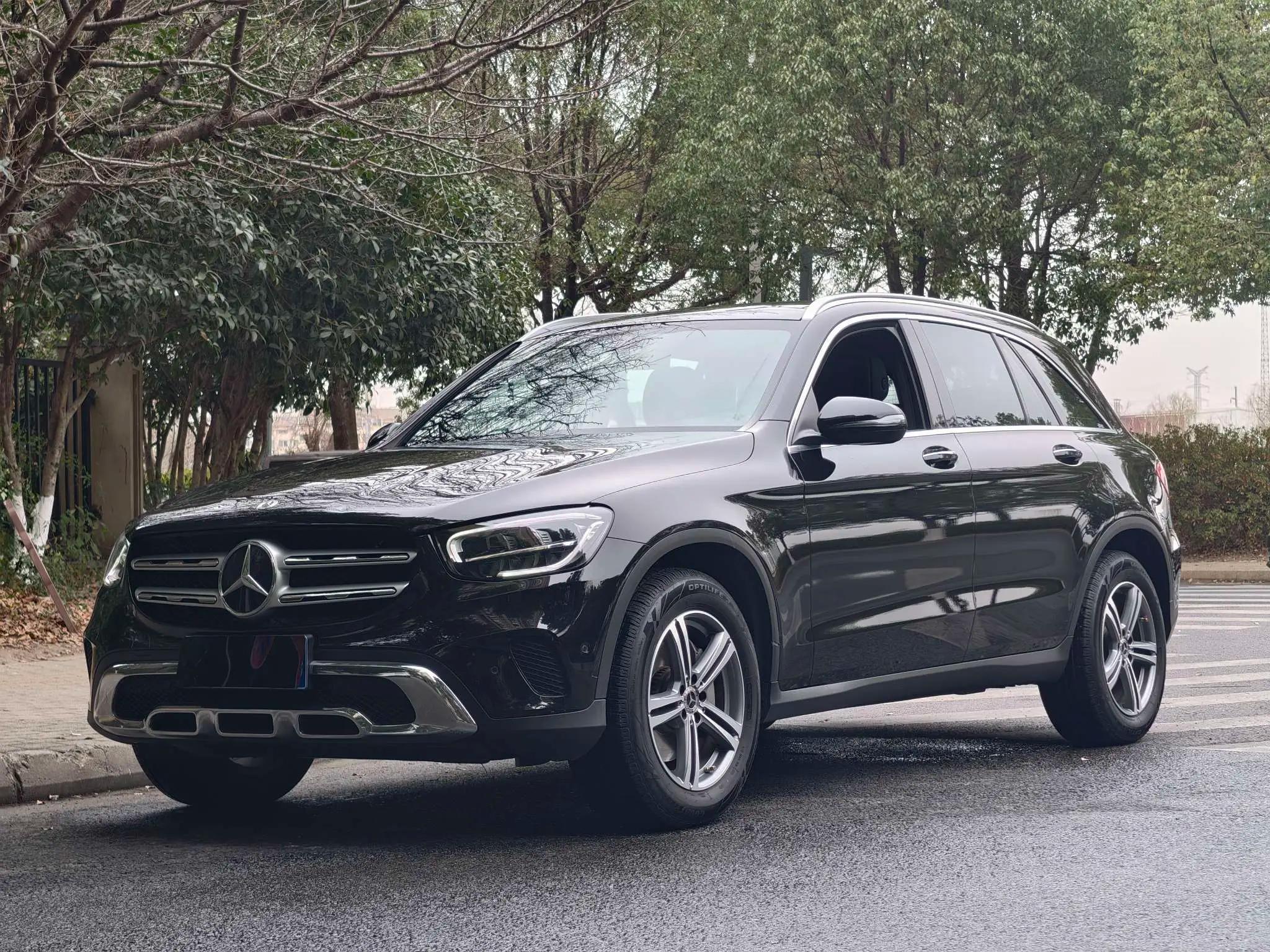 Mercedes-Benz GLC 2021 г. 92113 км.