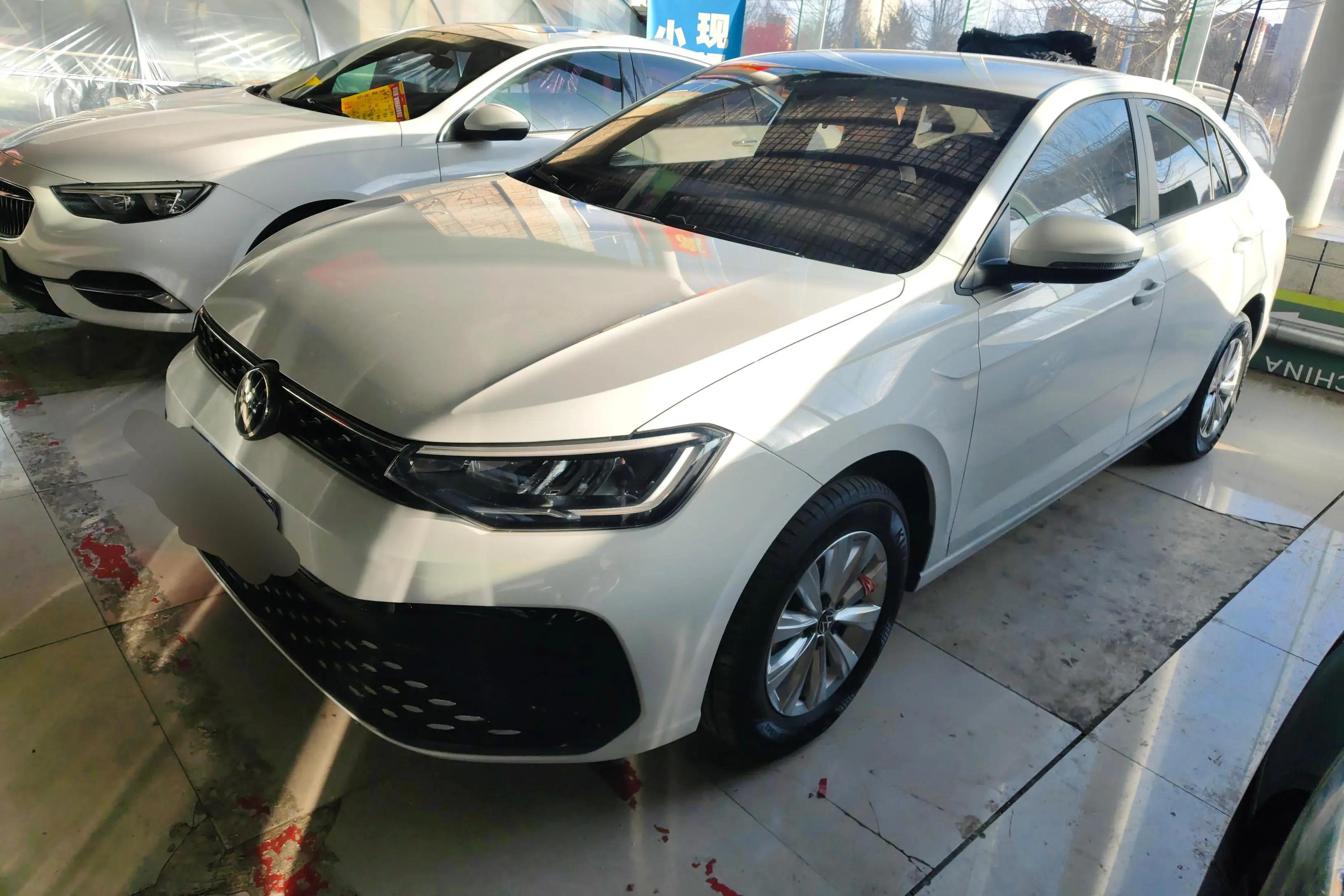 Volkswagen Lavida 2023 г. 37722 км.