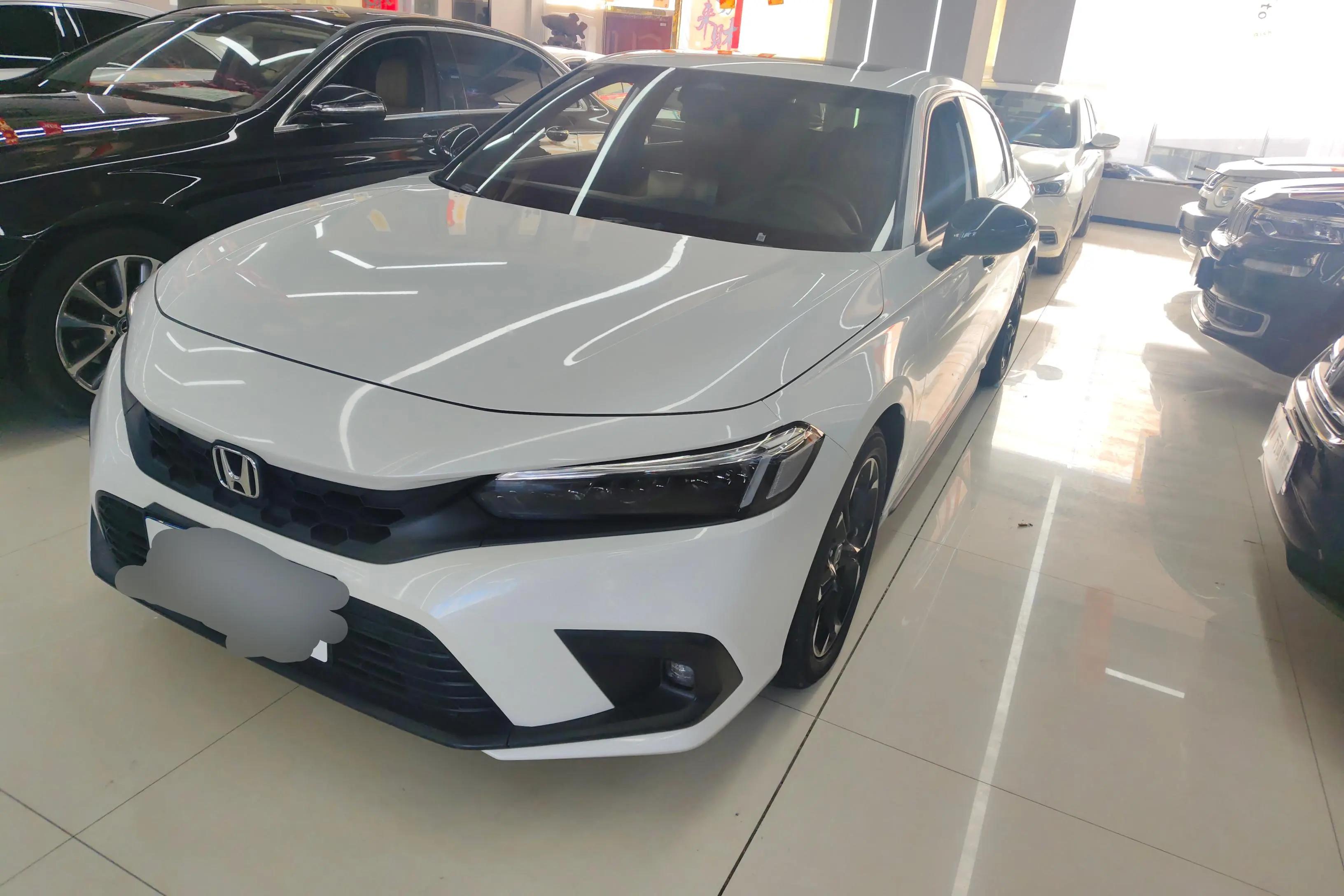 Honda Civic 2023 г. 24557 км.