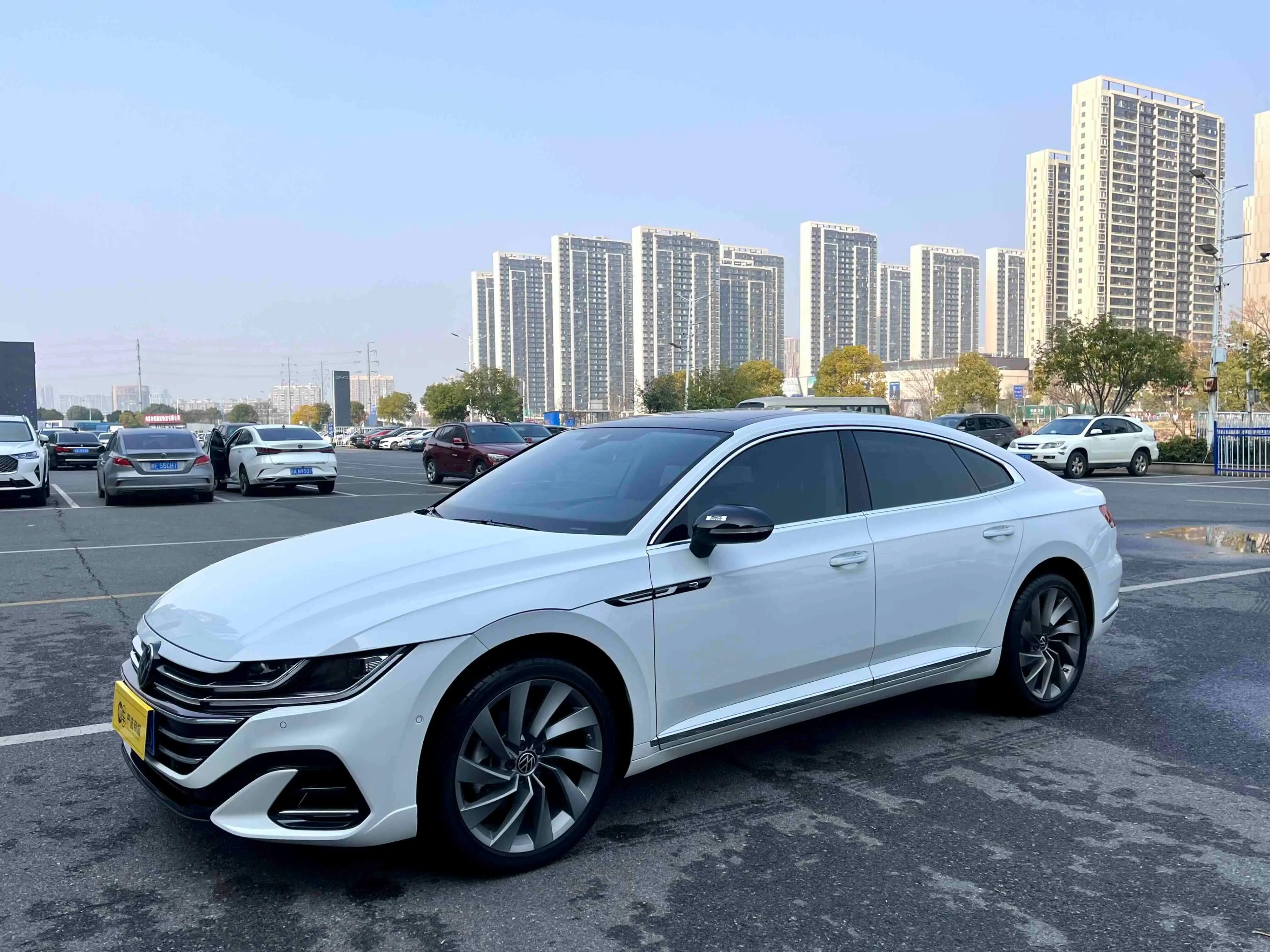Volkswagen Arteon 2024 г. 8918 км.