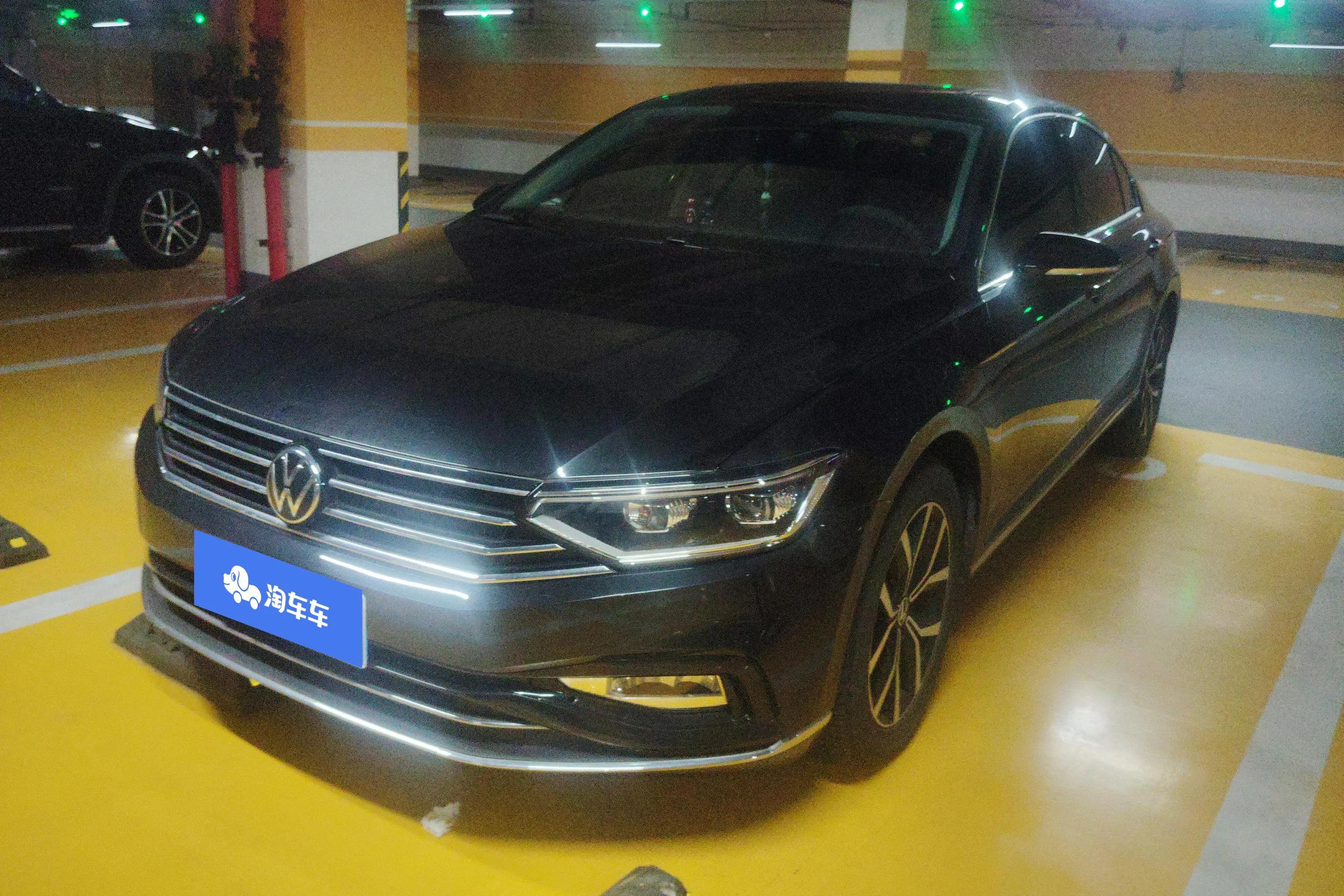 Volkswagen Magotan 2021 г. 49300 км.