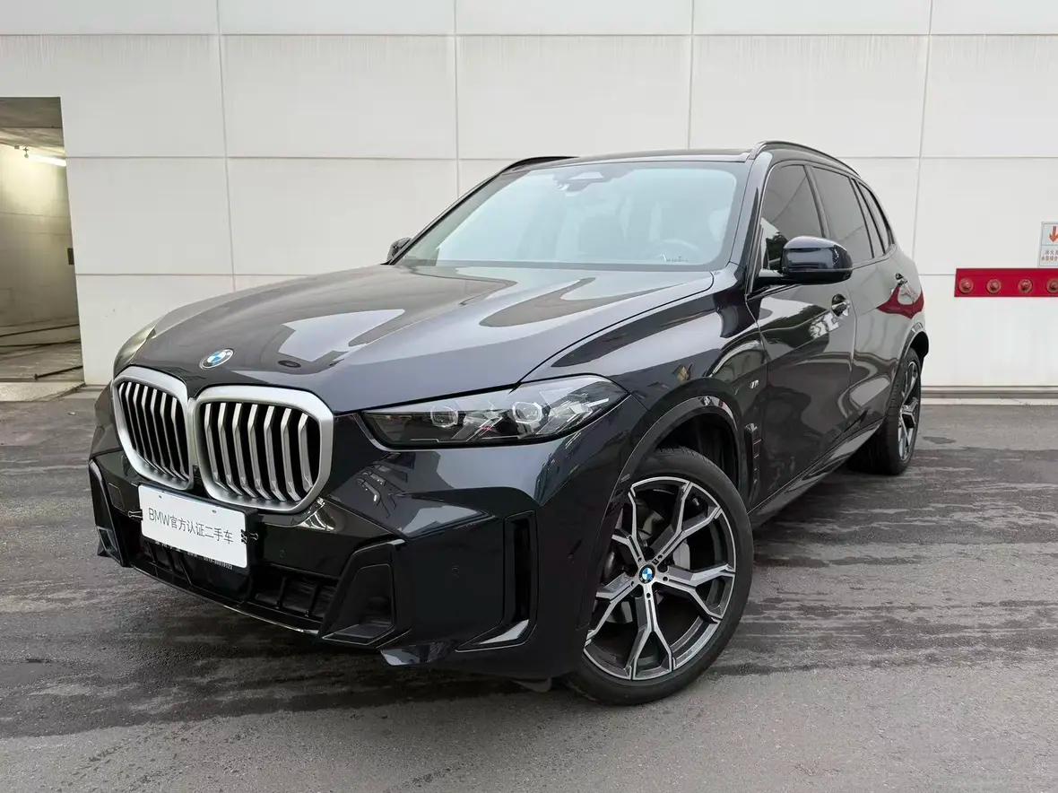 BMW X5 2025 г. 13072 км.