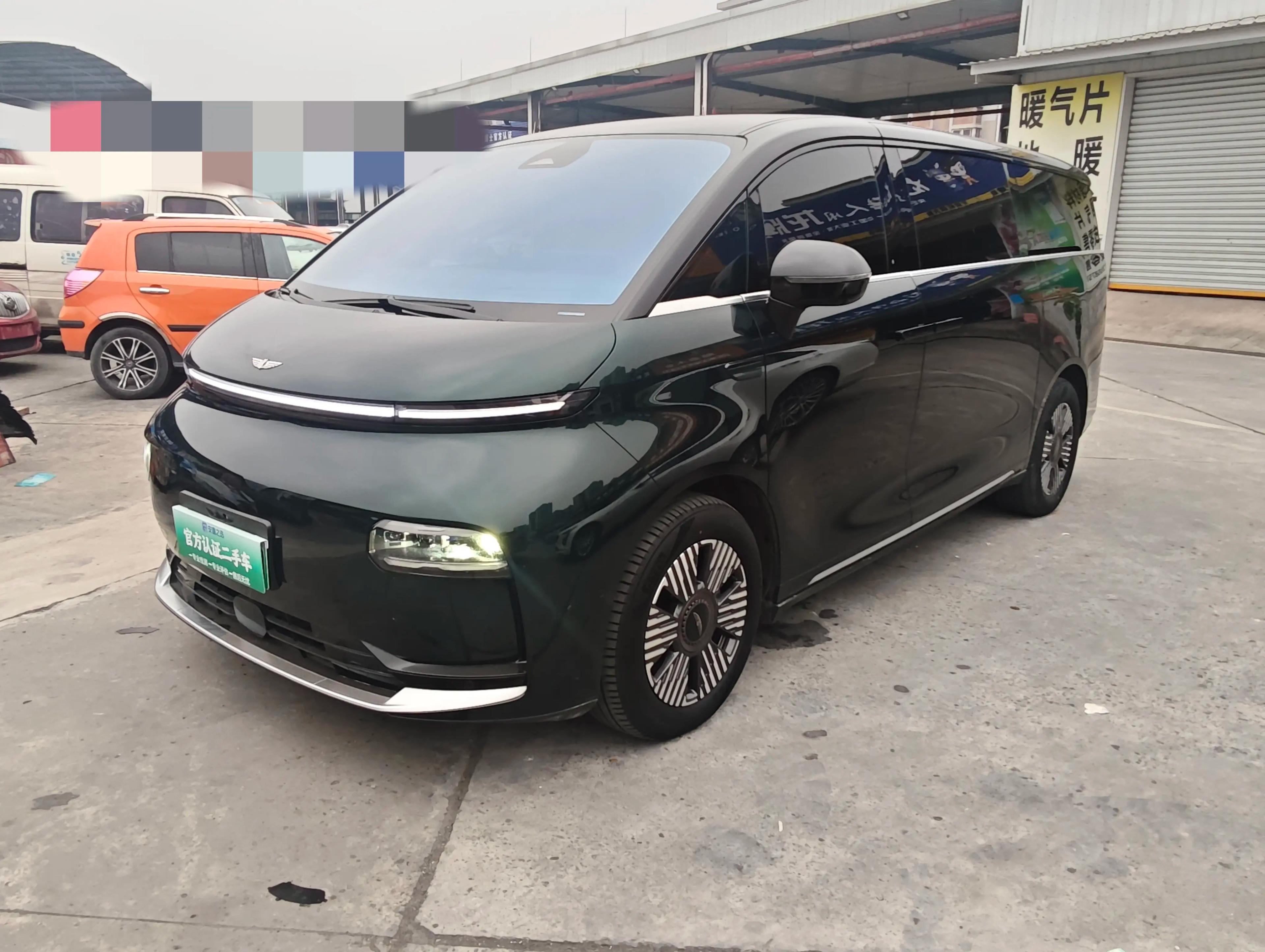 Geely Yizhen L380 2024 г. 32029 км.