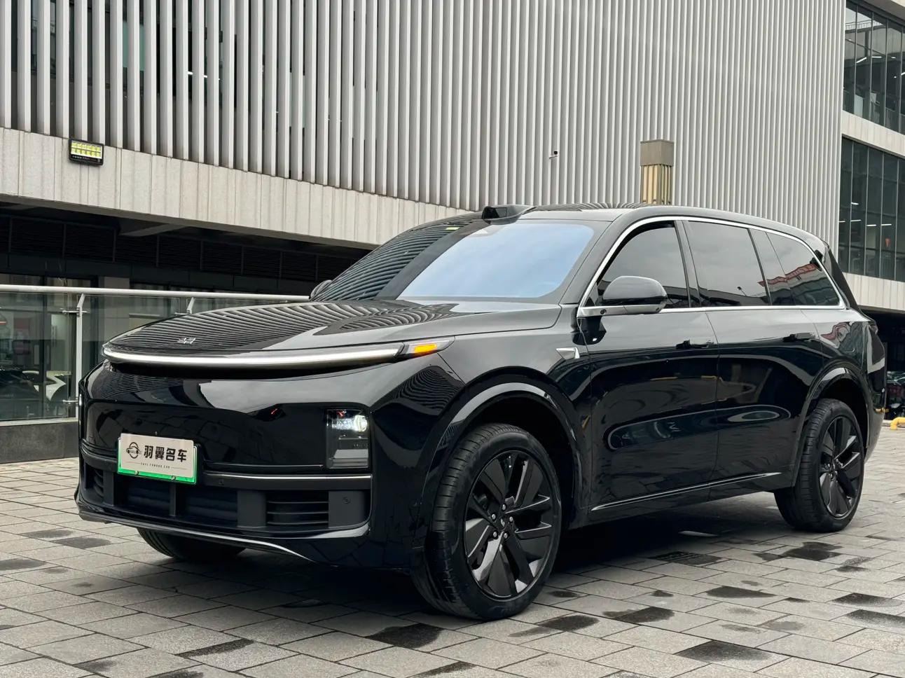 Lixiang L9 2023 г. 50100 км.
