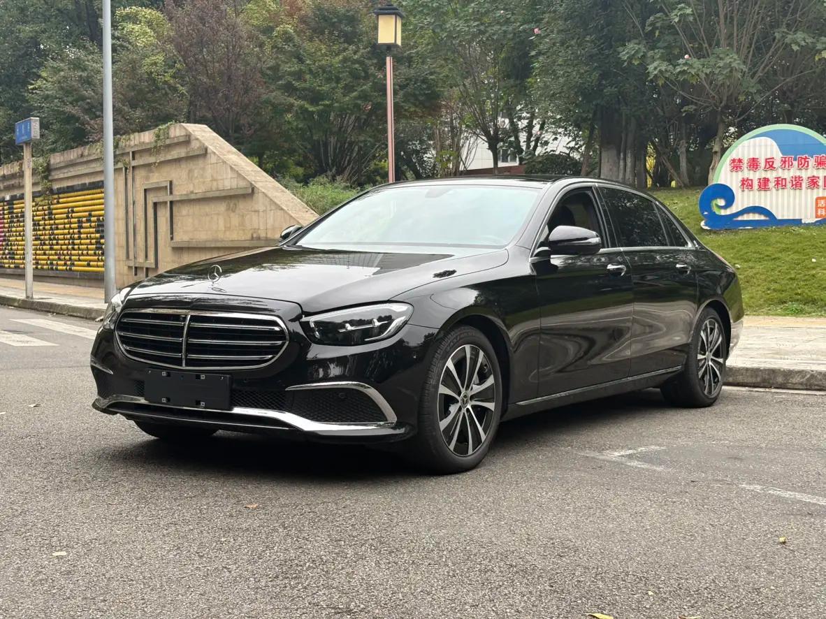 Mercedes-Benz E-Class PHEV 2022 г. 35148 км.