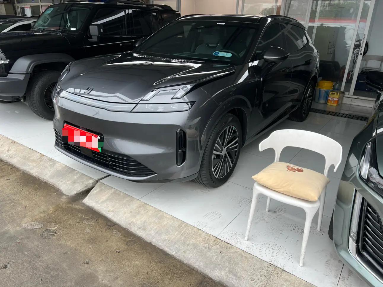 Lynk & Co 08 EM-P 2023 г. 20097 км.