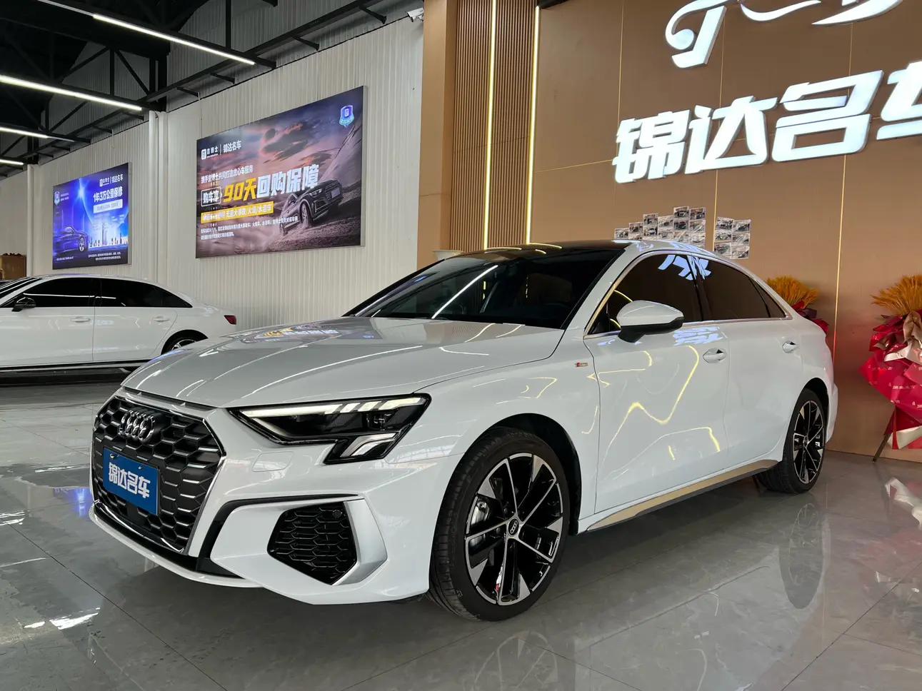 Audi A3 2024 г. 5073 км.