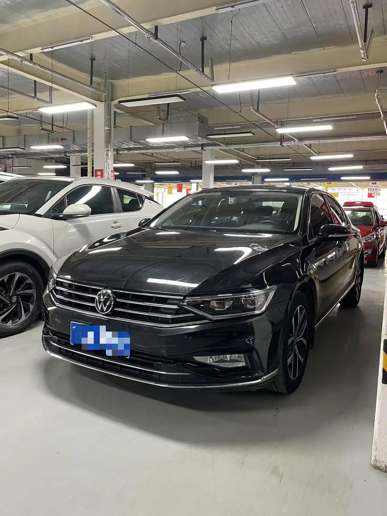 Volkswagen Magotan 2022 г. 72057 км.
