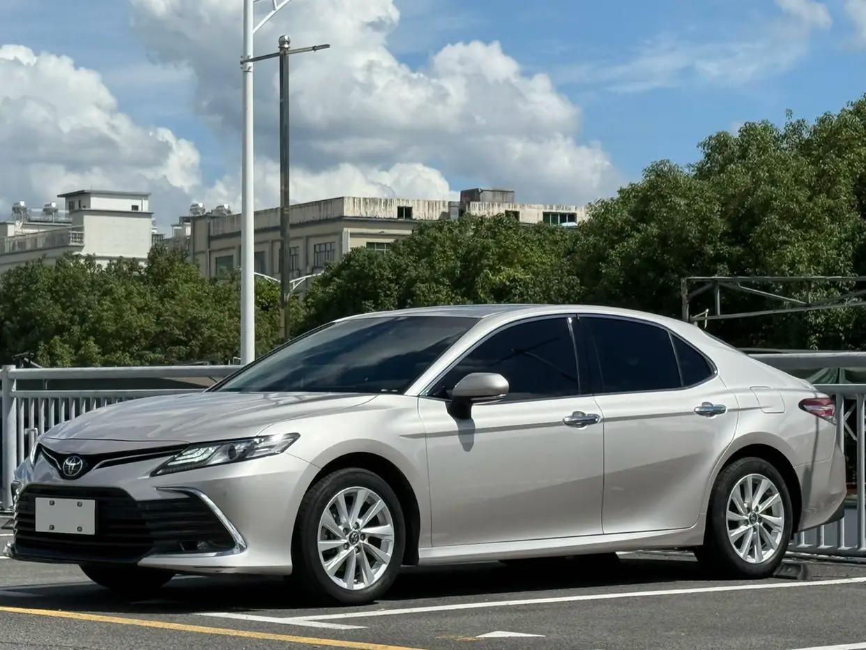 Toyota Camry 2022 г. 53075 км.