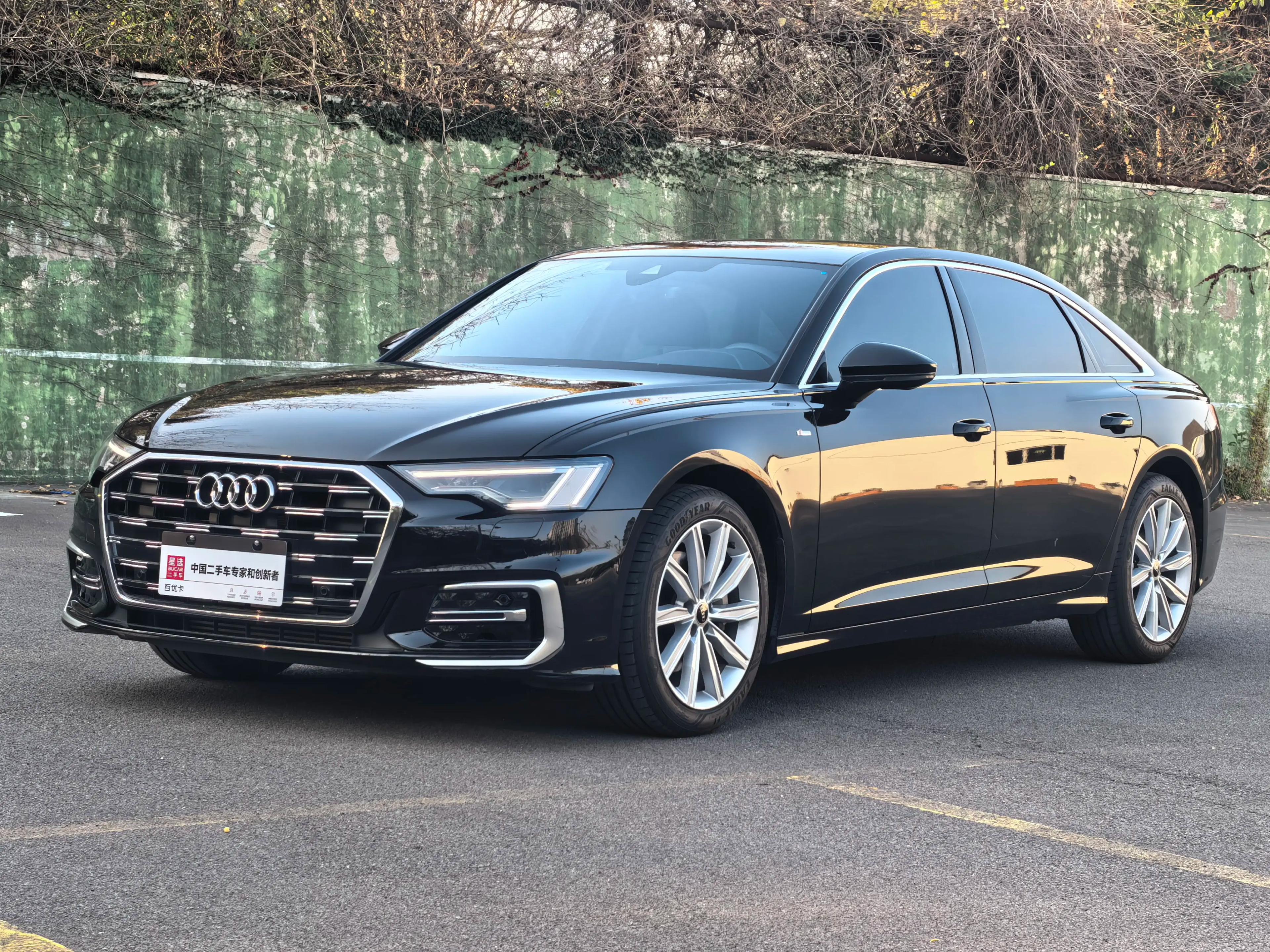 Audi A6L 2023 г. 14500 км.