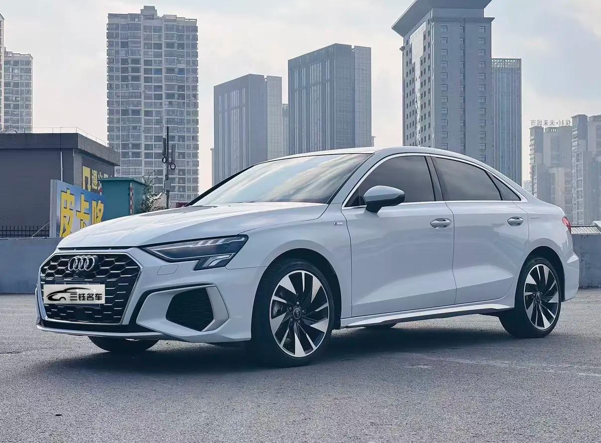 Audi A3 2023 г. 14121 км.