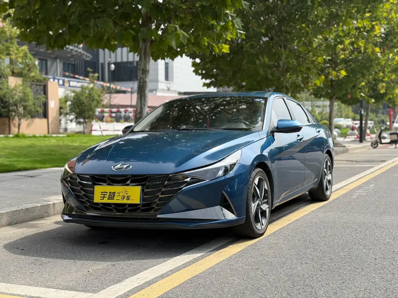 Hyundai Elantra 2022 г. 70023 км.