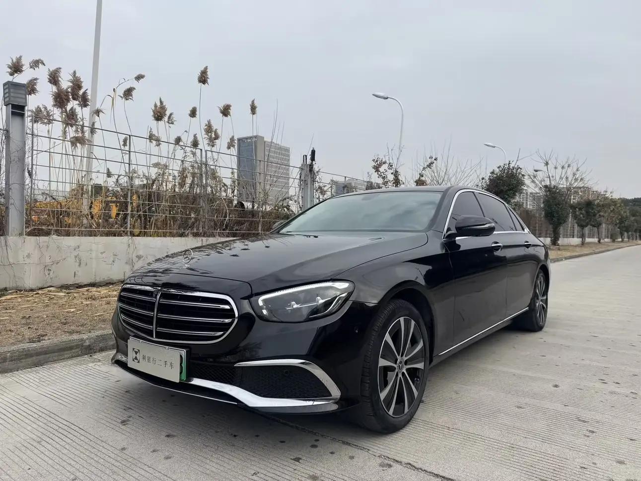 Mercedes-Benz E-Class PHEV 2022 г. 62580 км.