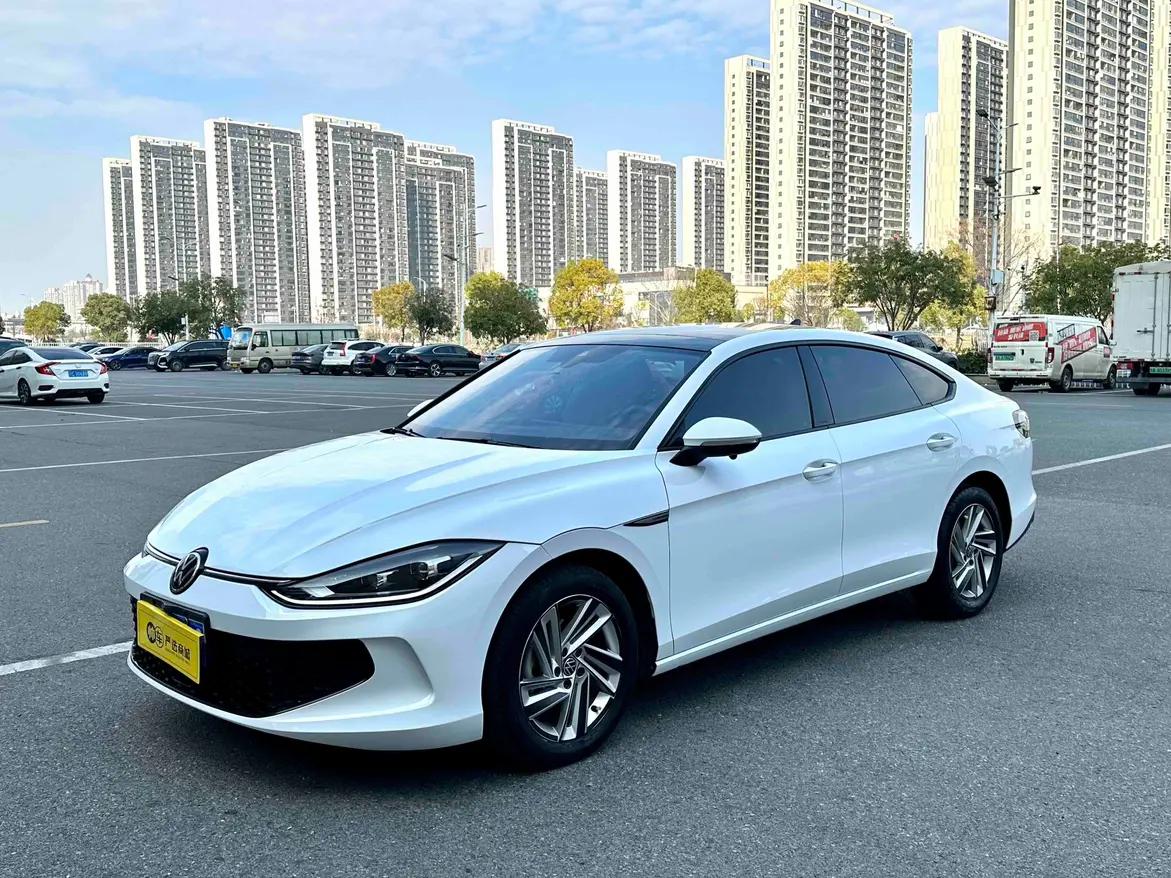 Volkswagen Lamando 2023 г. 27141 км.