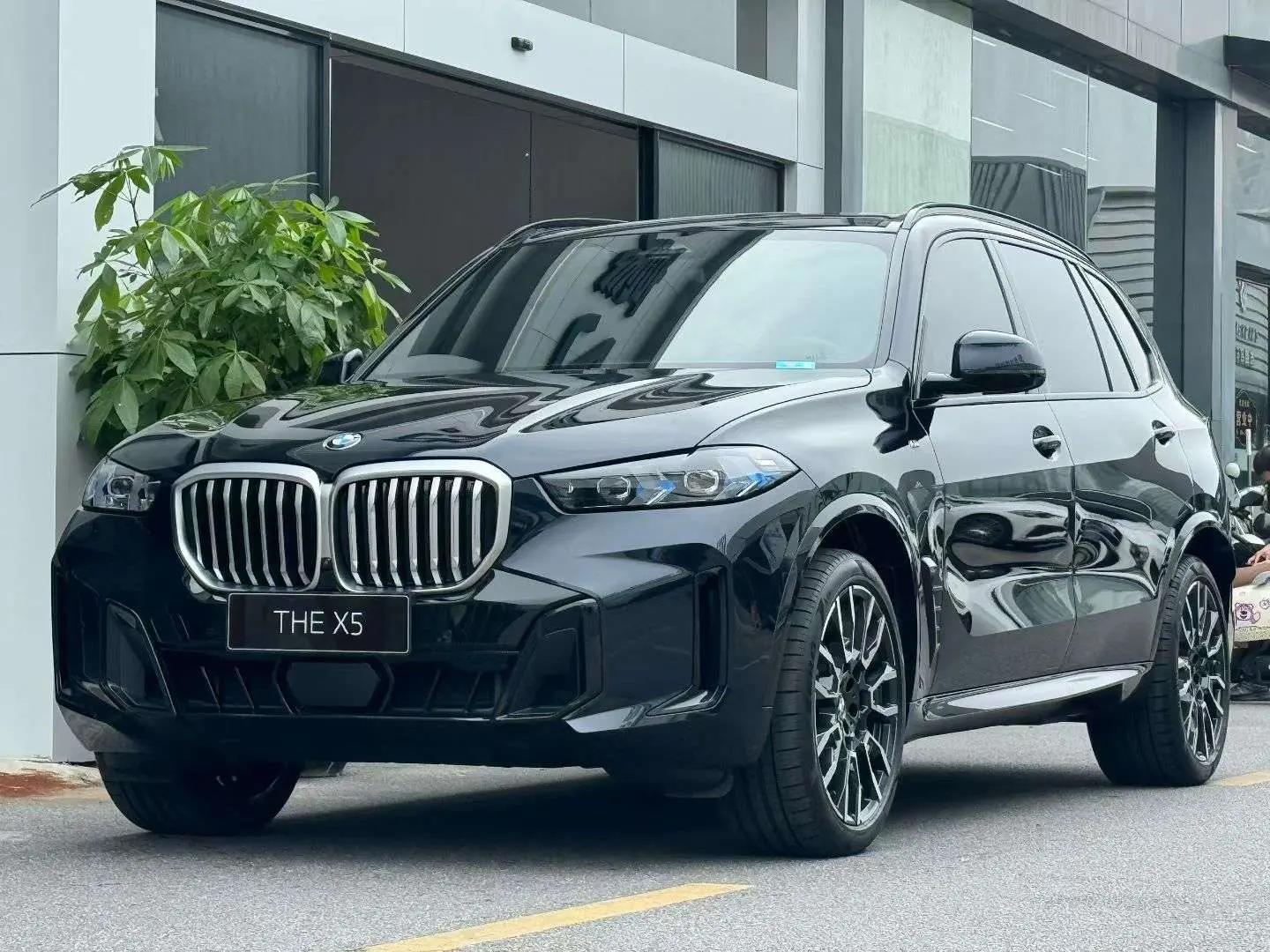 BMW X5 2024 г. 22057 км.