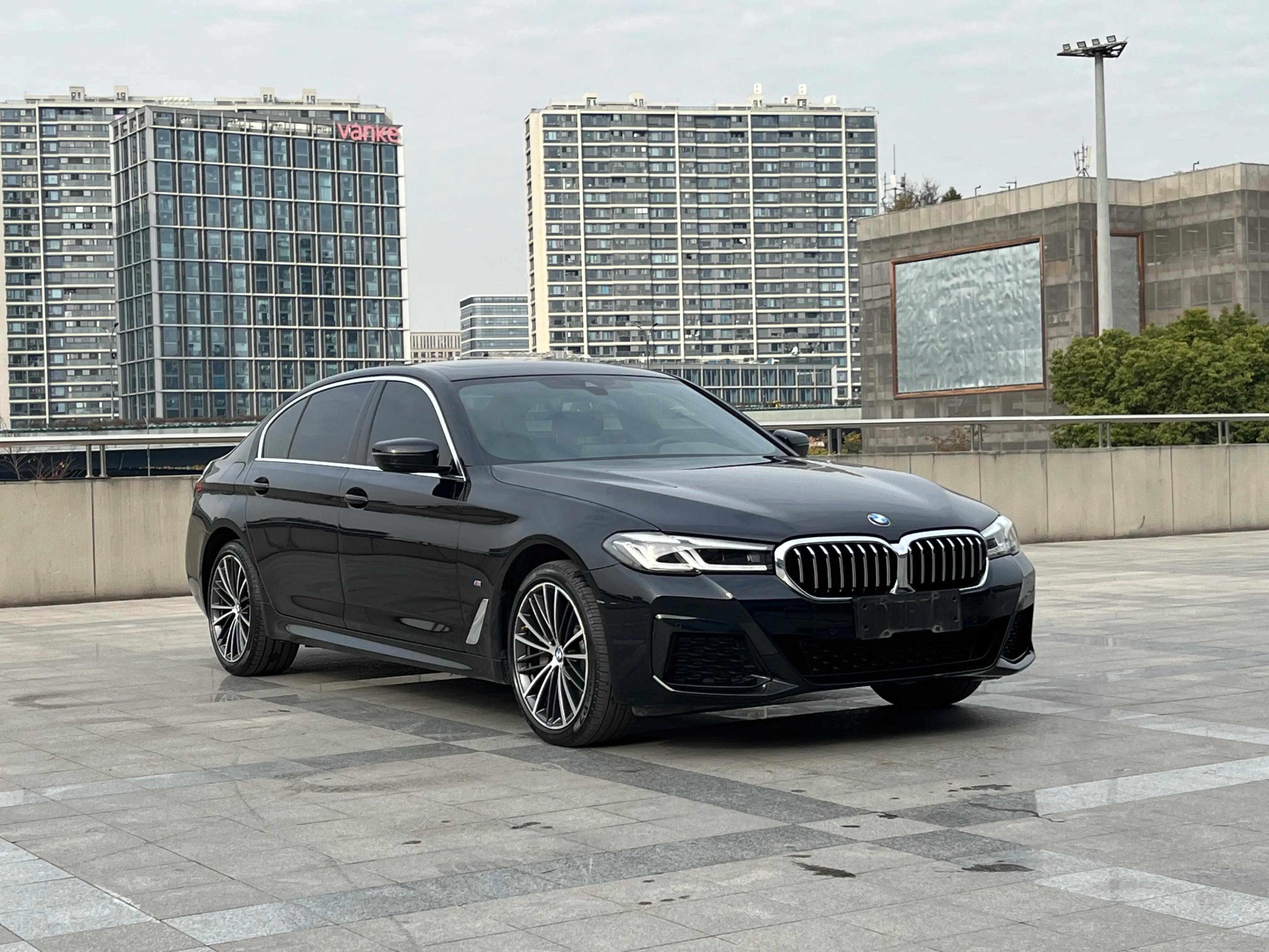 BMW 5 Series 2022 г. 47062 км.