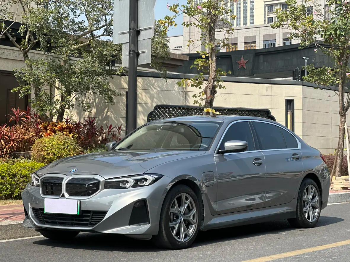 BMW i3 2022 г. 80126 км.