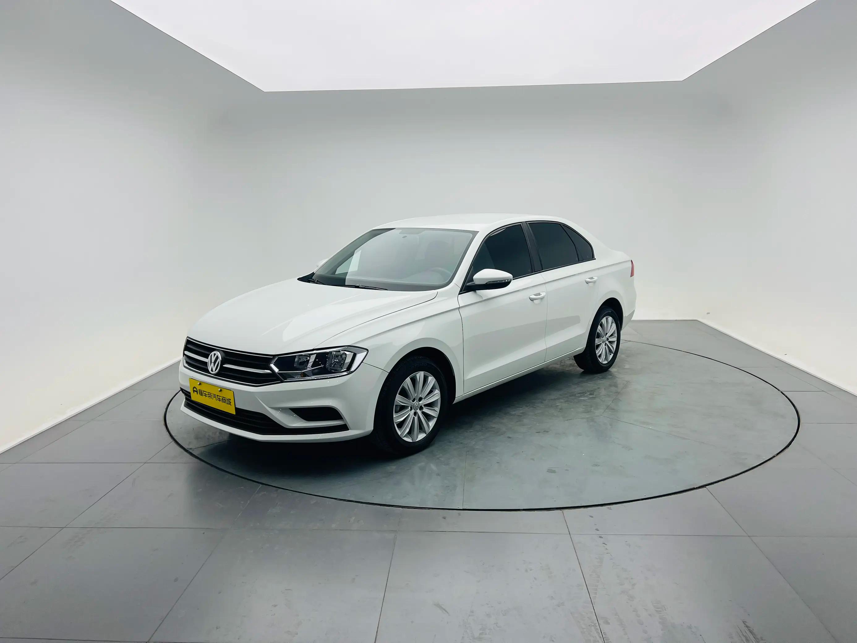 Volkswagen Bora 2022 г. 43335 км.