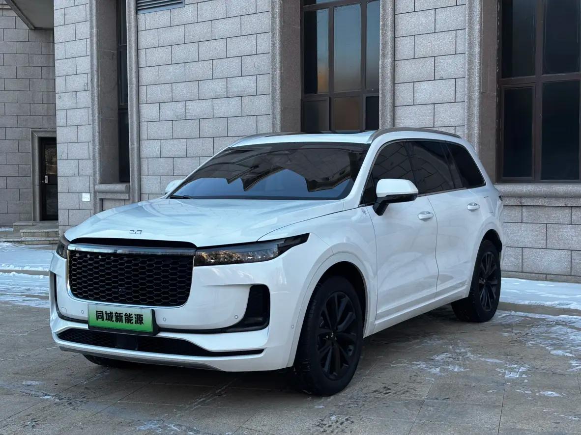 Lixiang ONE 2022 г. 58018 км.