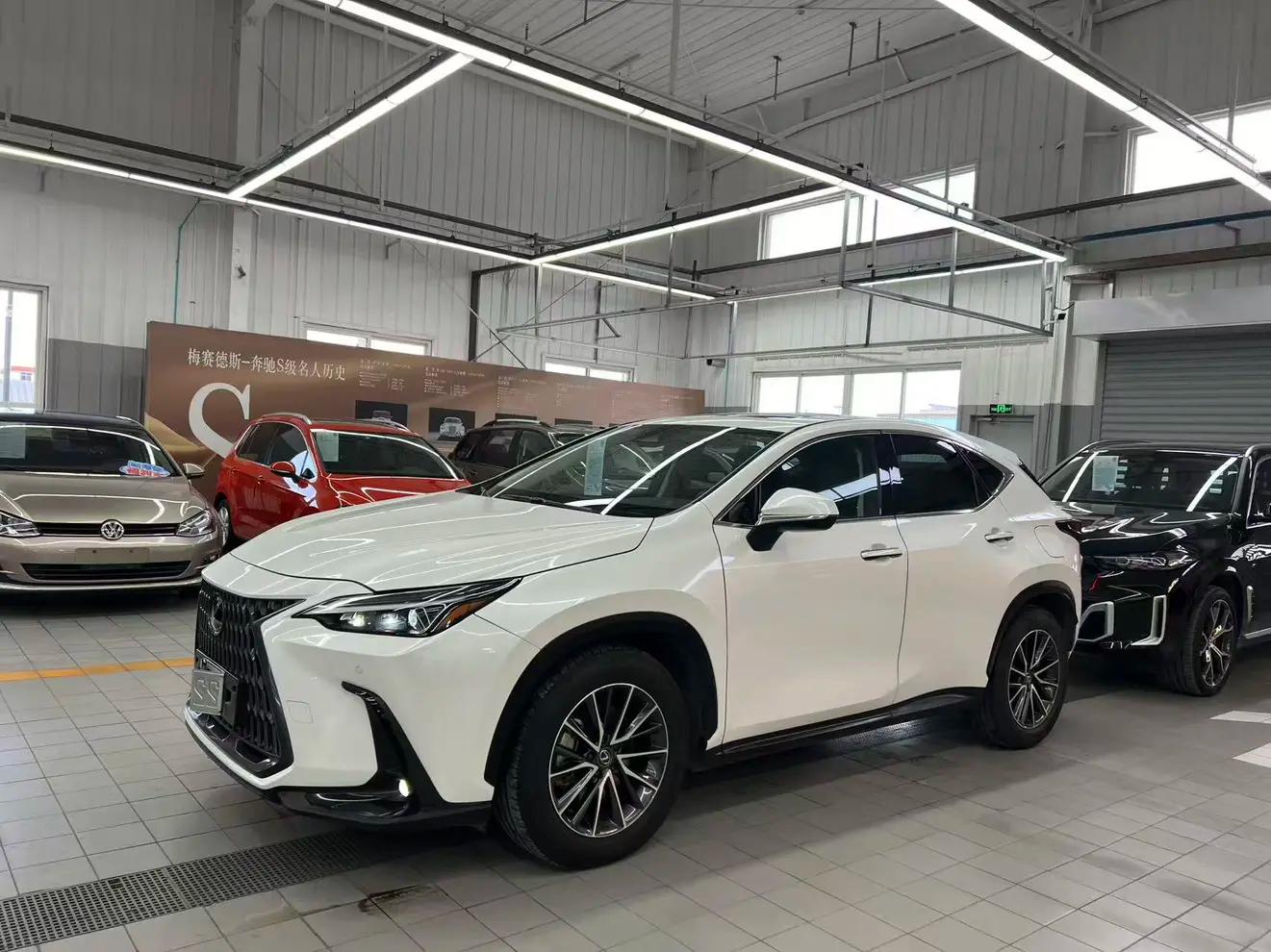 Lexus NX PHEV 2023 г. 45005 км.