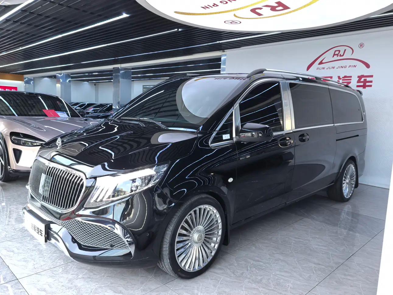Mercedes-Benz Vito 2022 г. 96170 км.