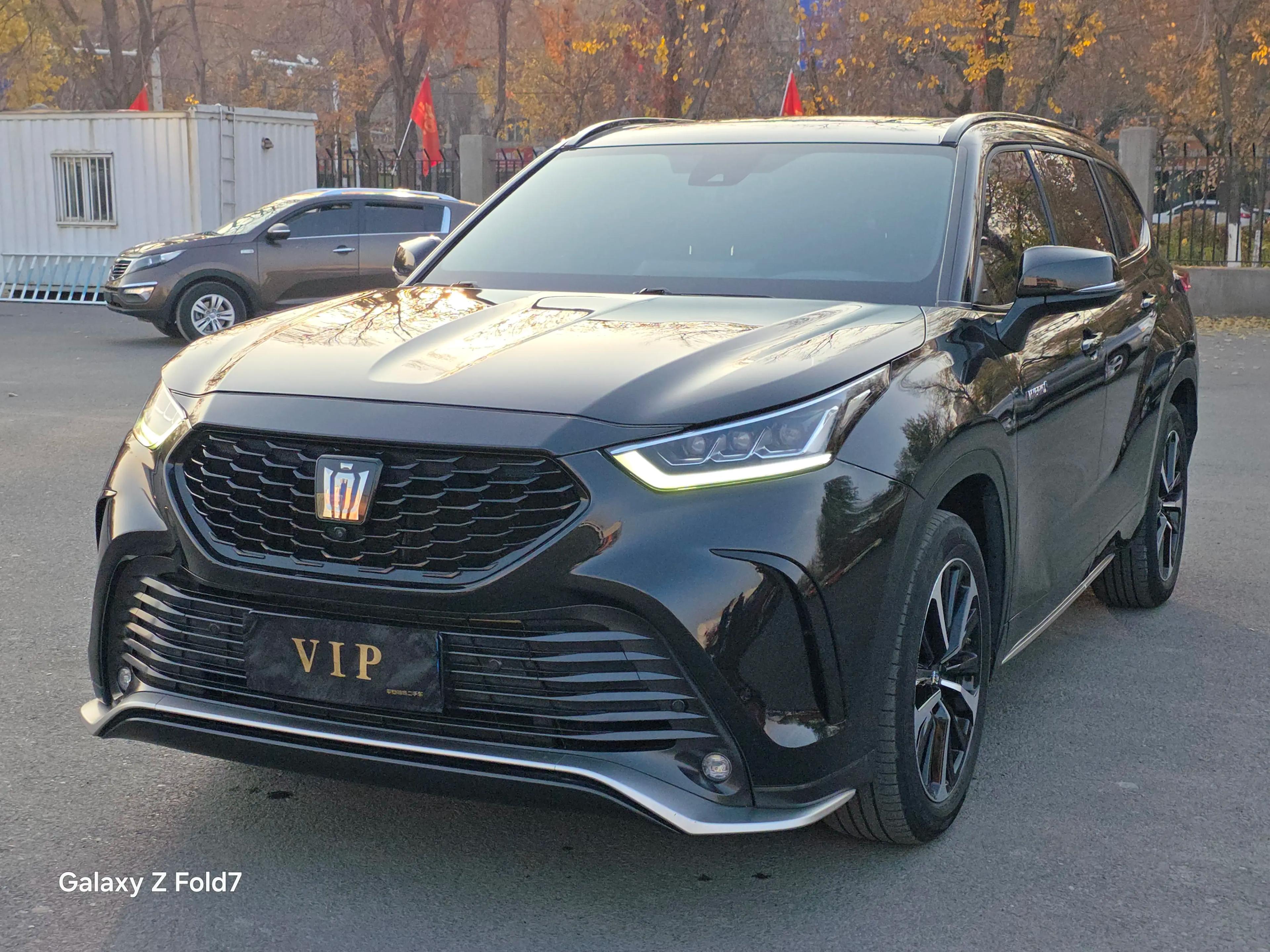 Toyota Crown Kluger 2023 г. 67146 км.