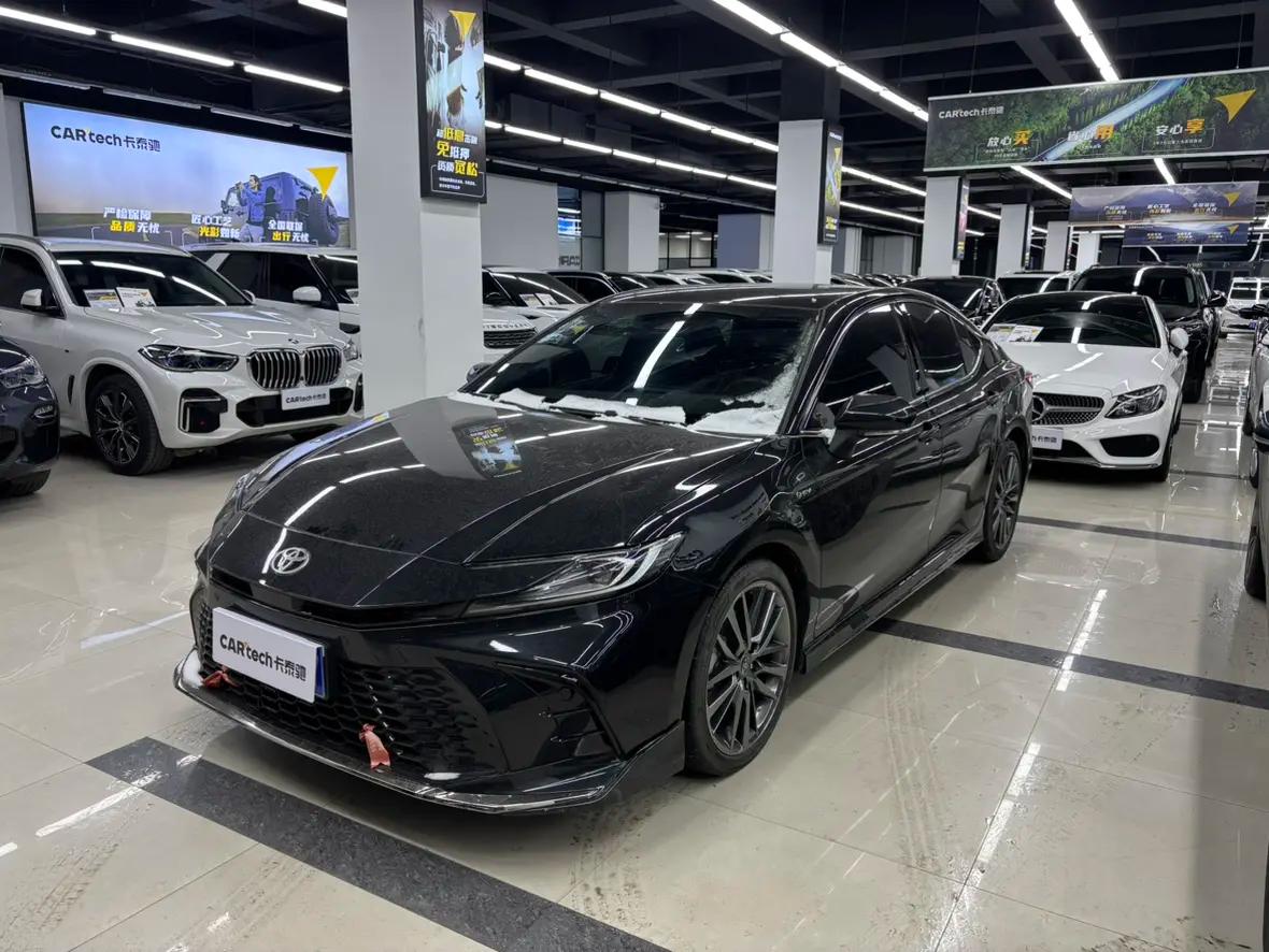 Toyota Camry 2025 г. 5060 км.
