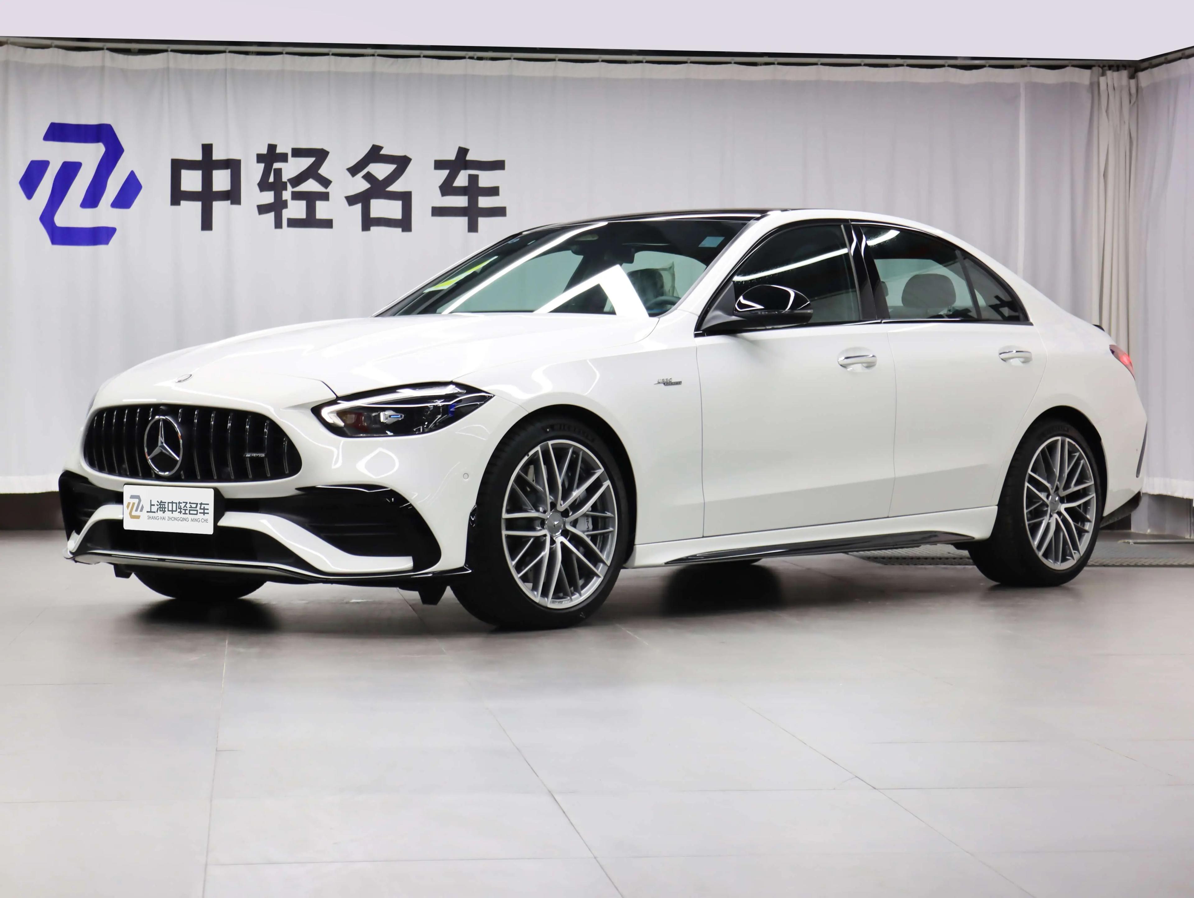 Mercedes-Benz C-Class AMG 2025 г. 323 км.
