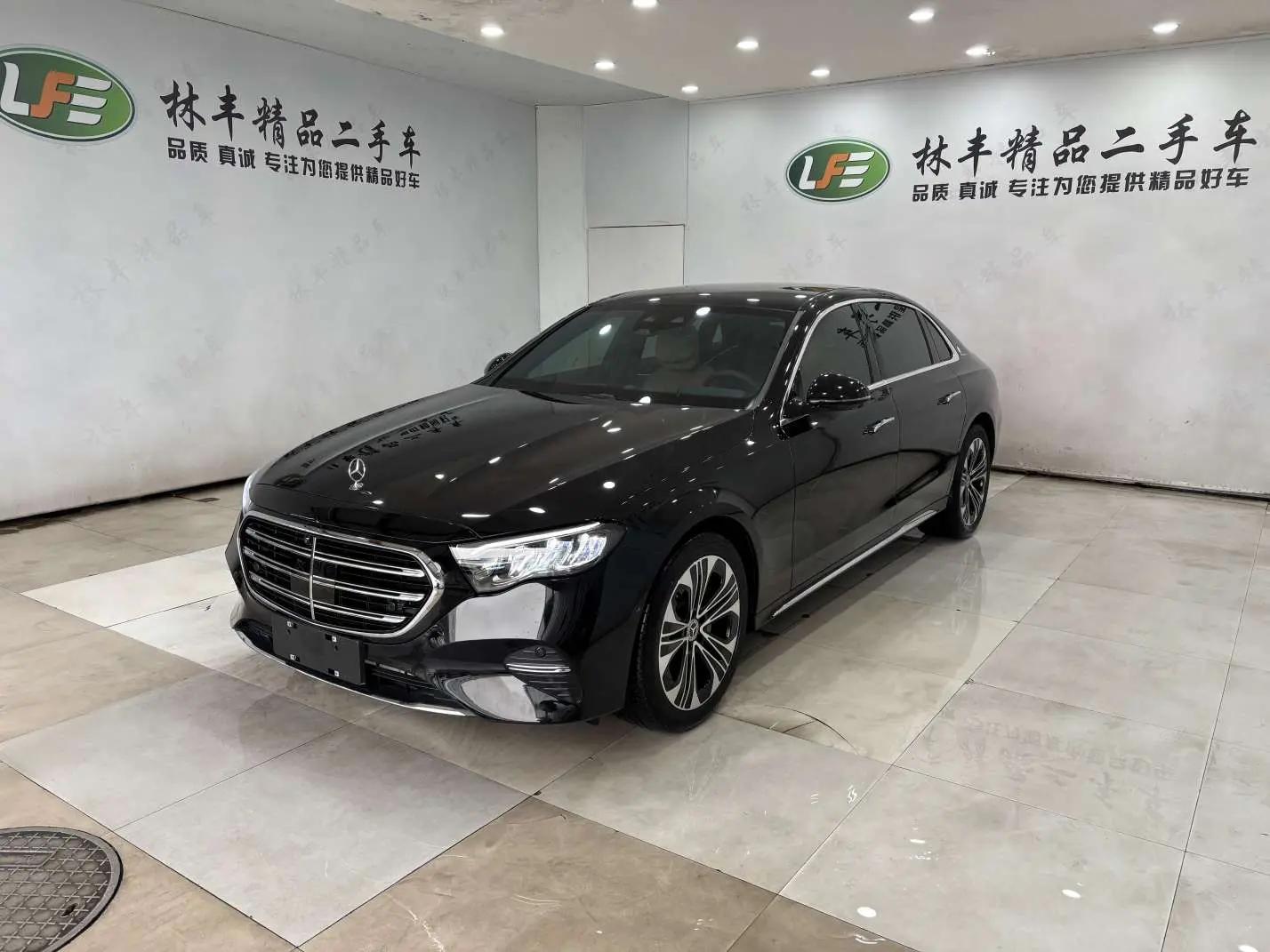 Mercedes-Benz E-Class 2025 г. 3031 км.