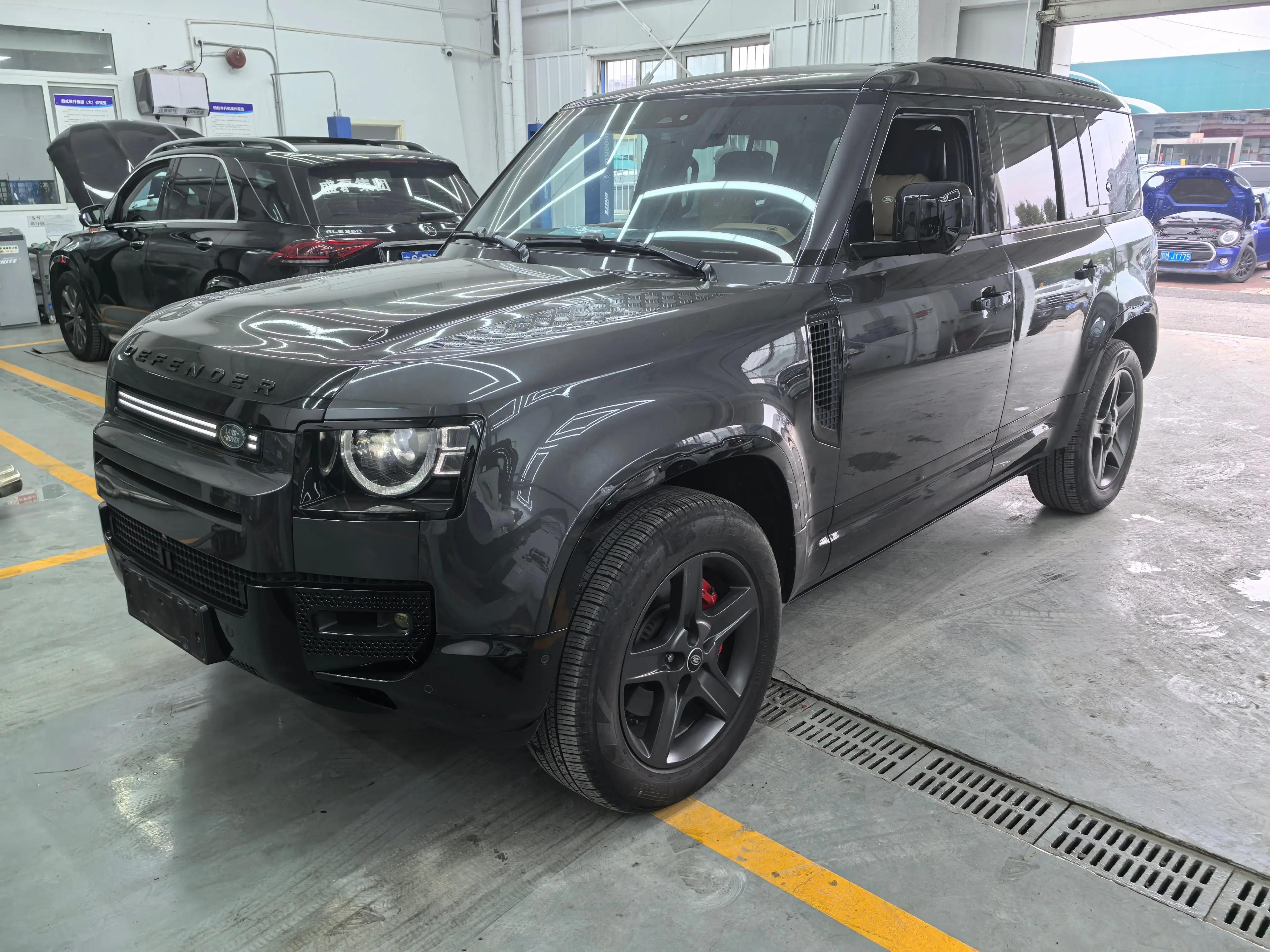 Land Rover Guard 2024 г. 22834 км.