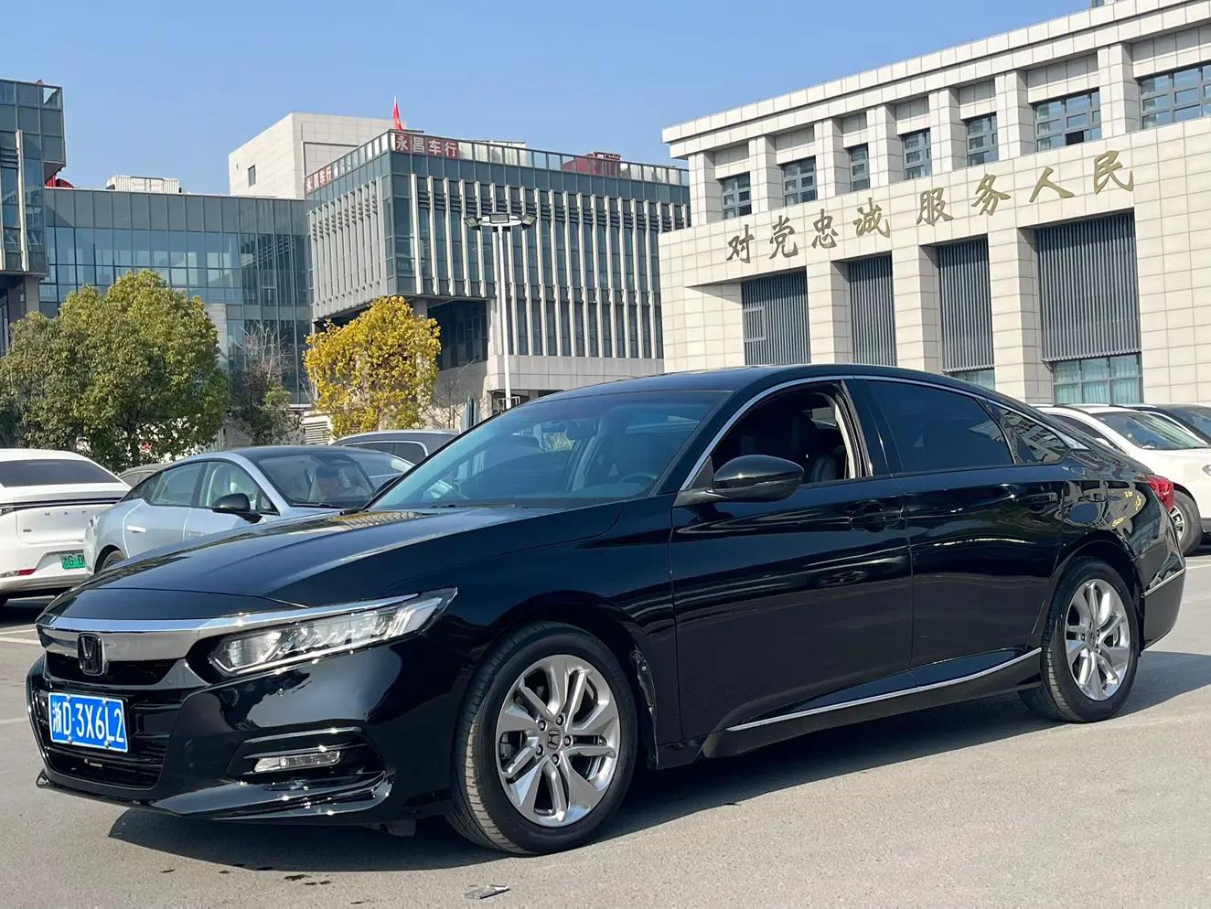 Honda Accord 2021 г. 42129 км.