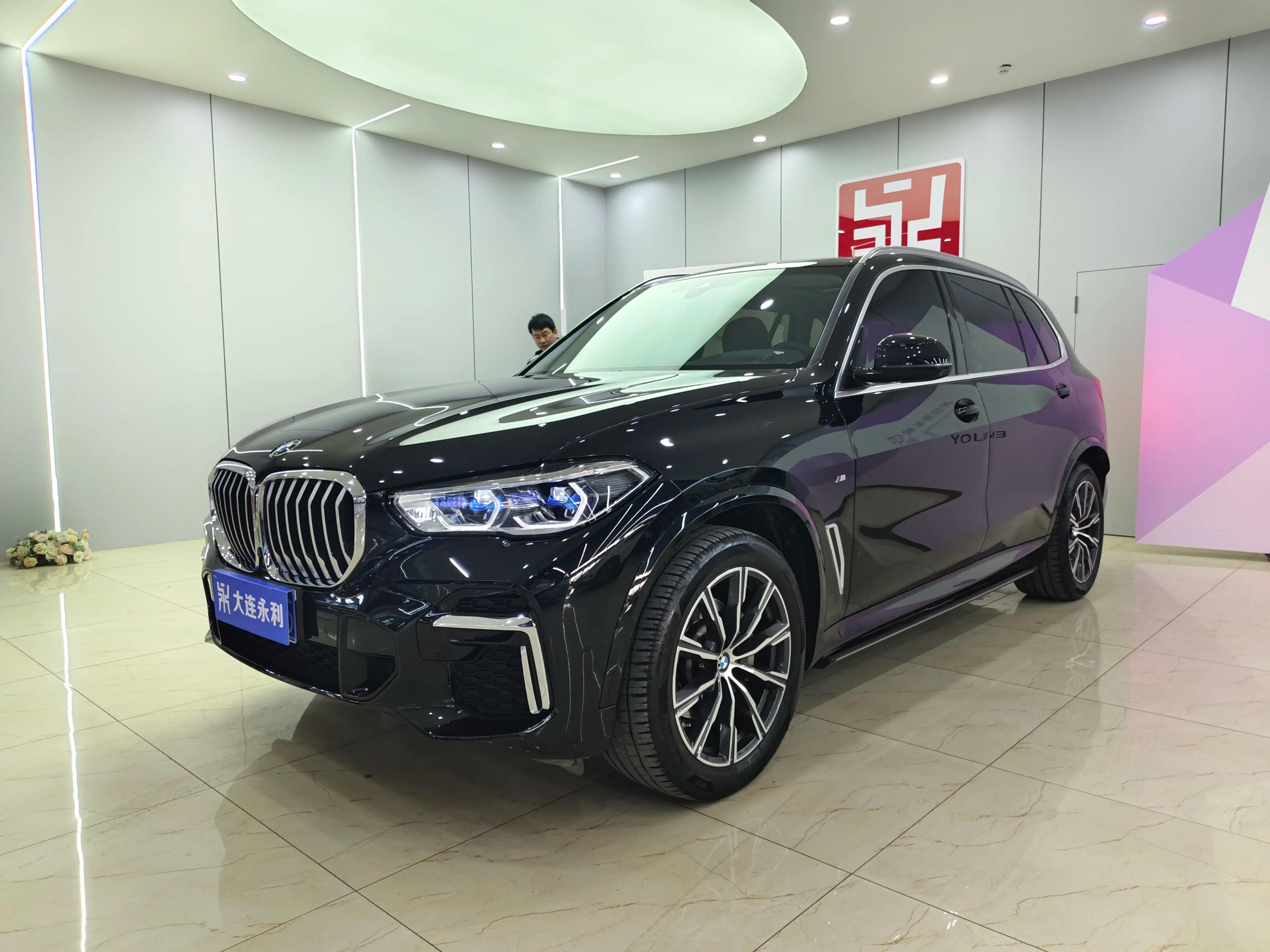 BMW X5 2023 г. 48122 км.