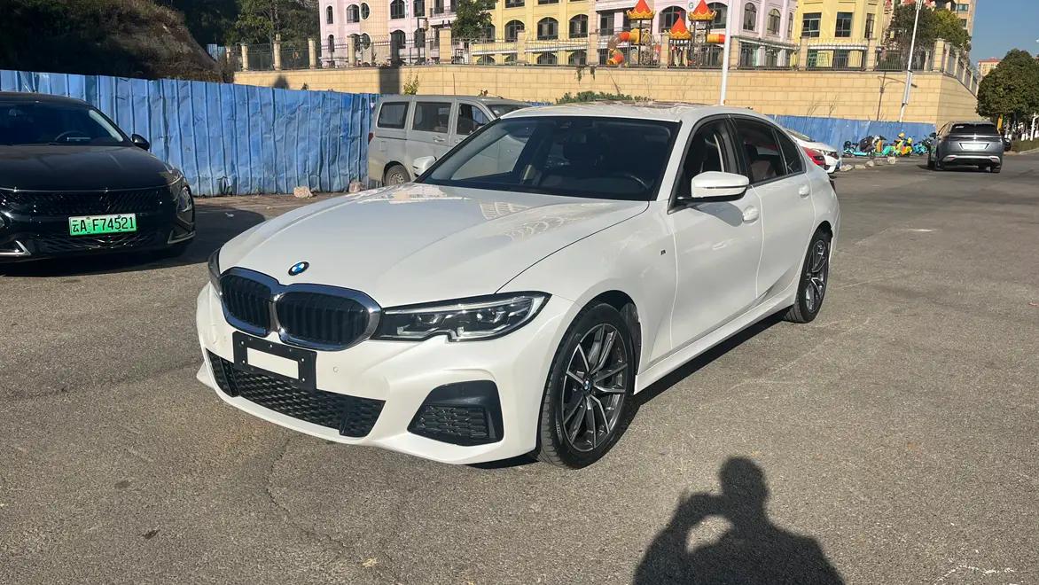 BMW 3 Series 2022 г. 24087 км.