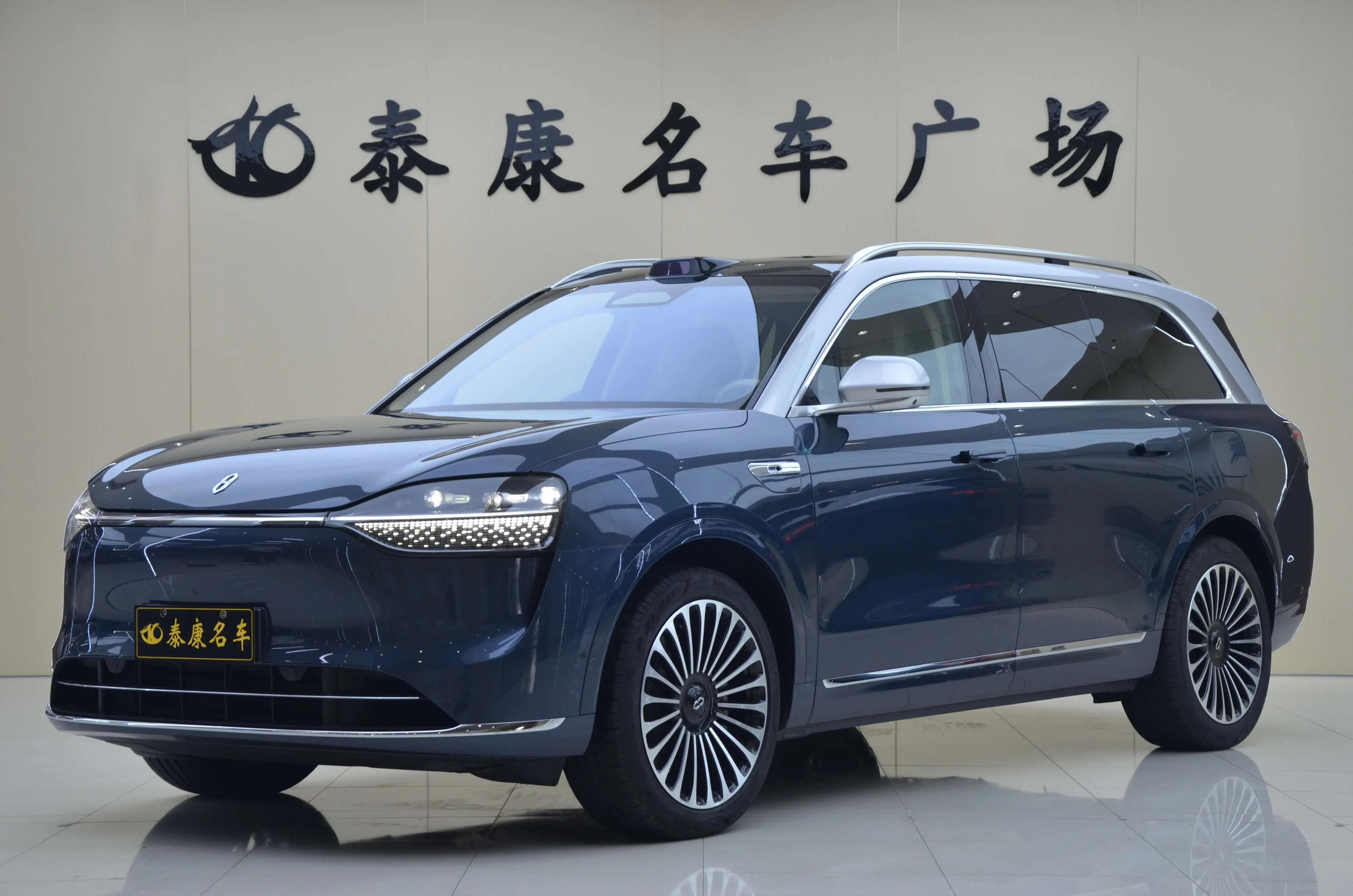 AITO M9 2025 г. 13128 км.