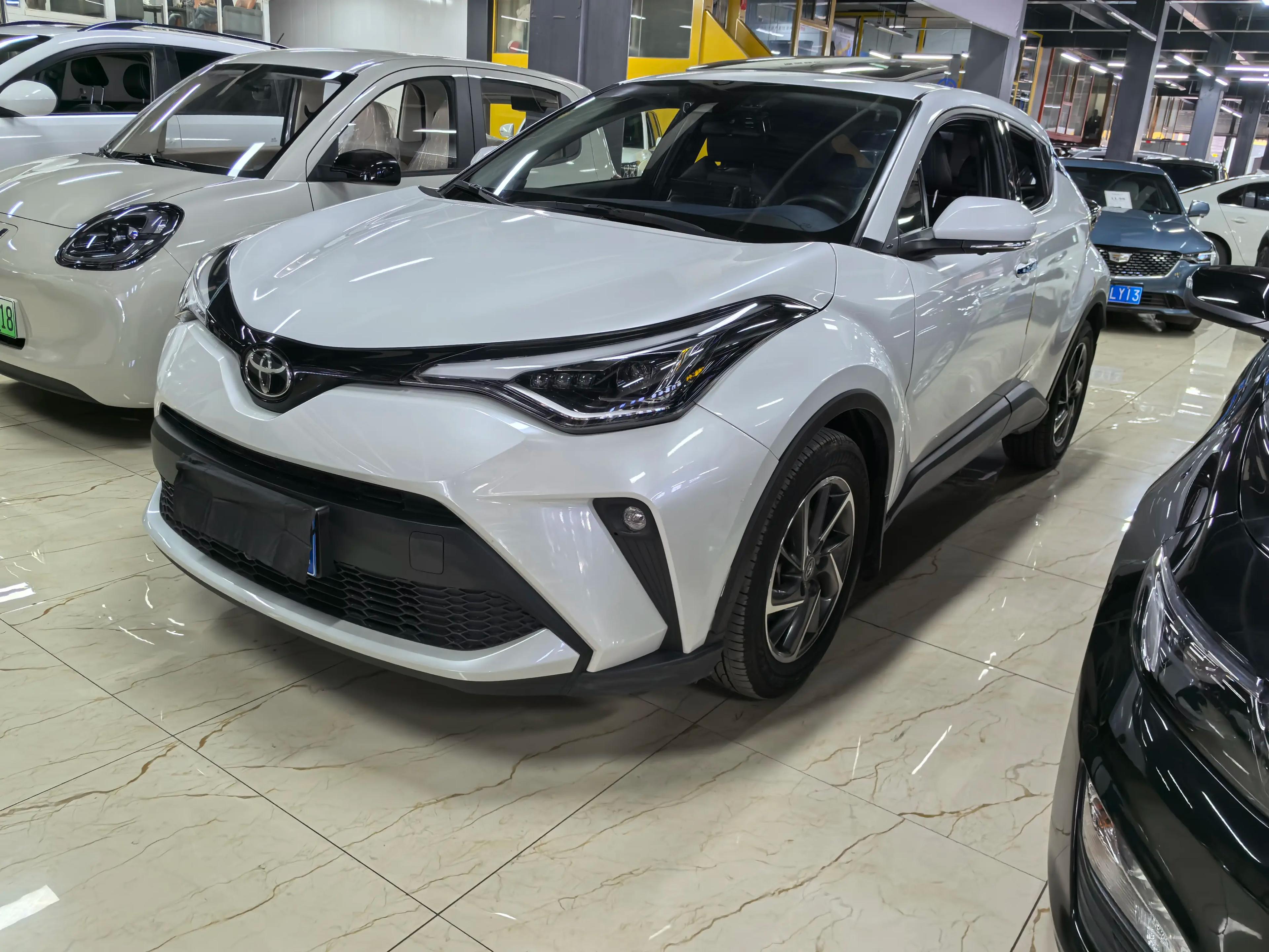 Toyota C-HR 2022 г. 33067 км.