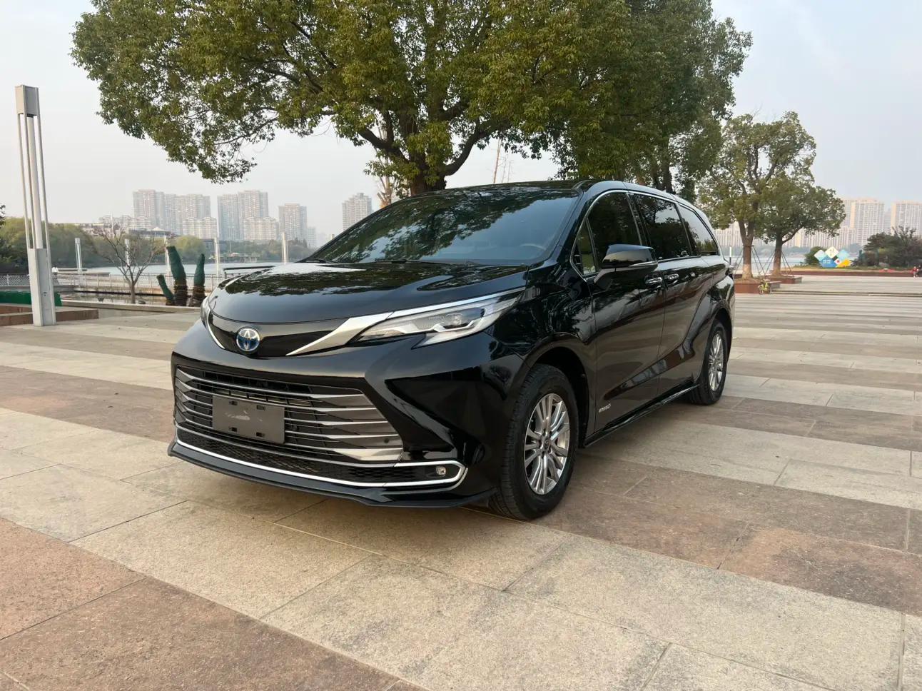 Toyota Sienna 2022 г. 68020 км.