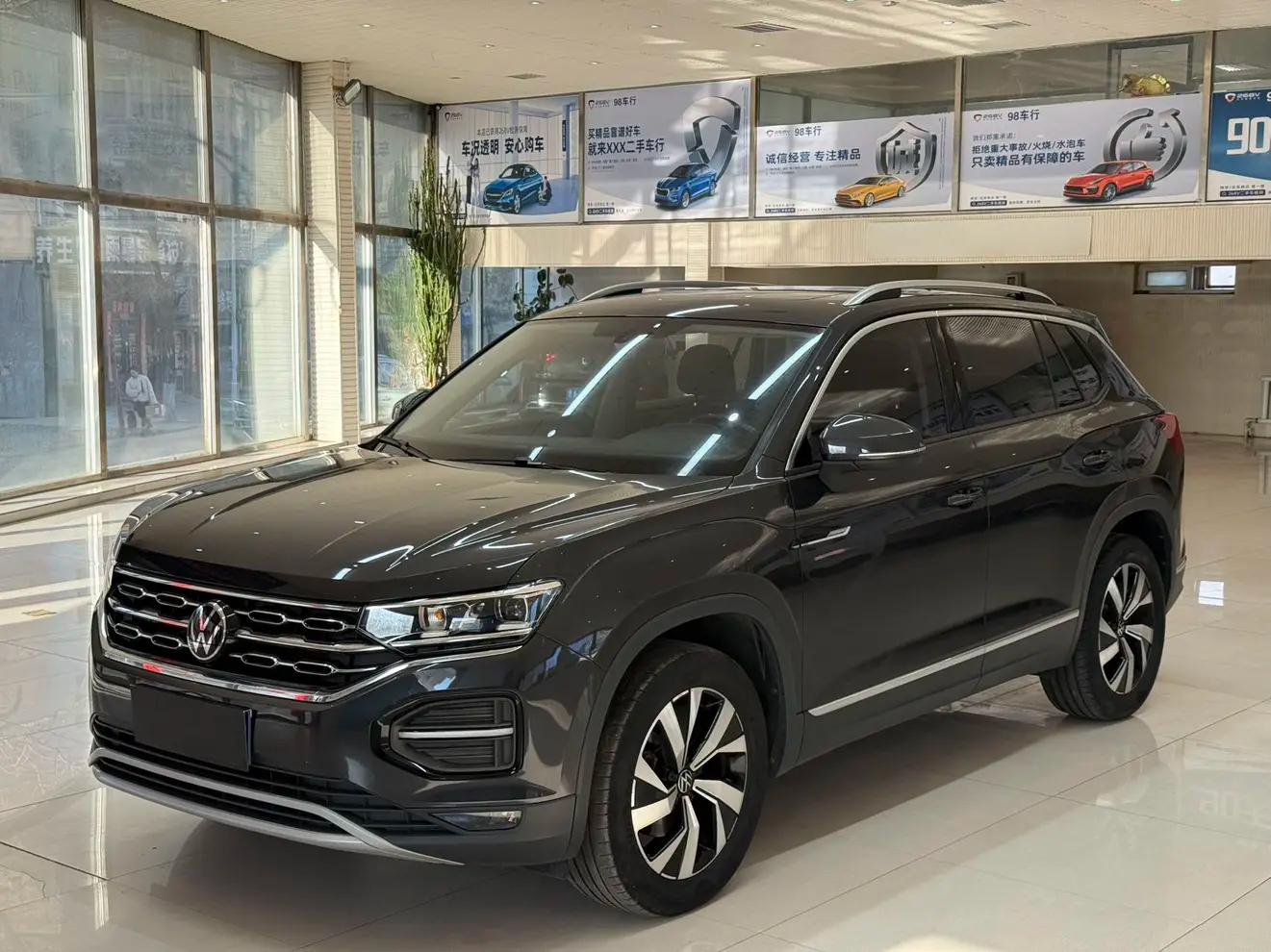 Volkswagen Tayron 2022 г. 49000 км.