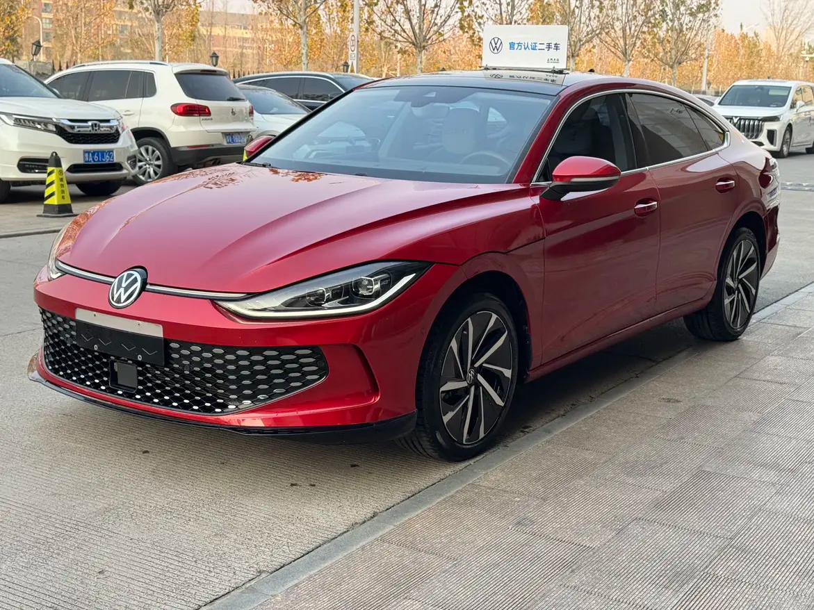 Volkswagen Lamando 2022 г. 1527 км.