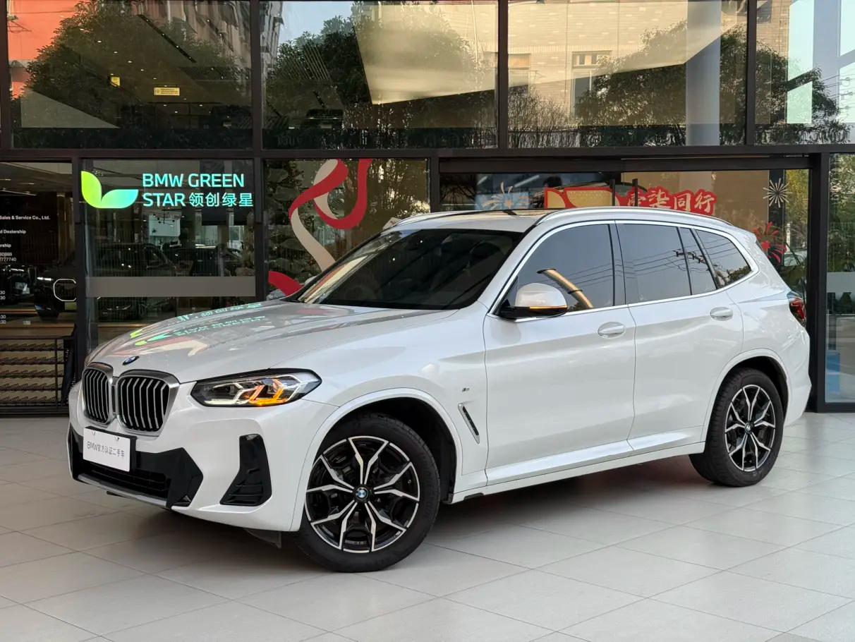 BMW X3 2023 г. 37118 км.