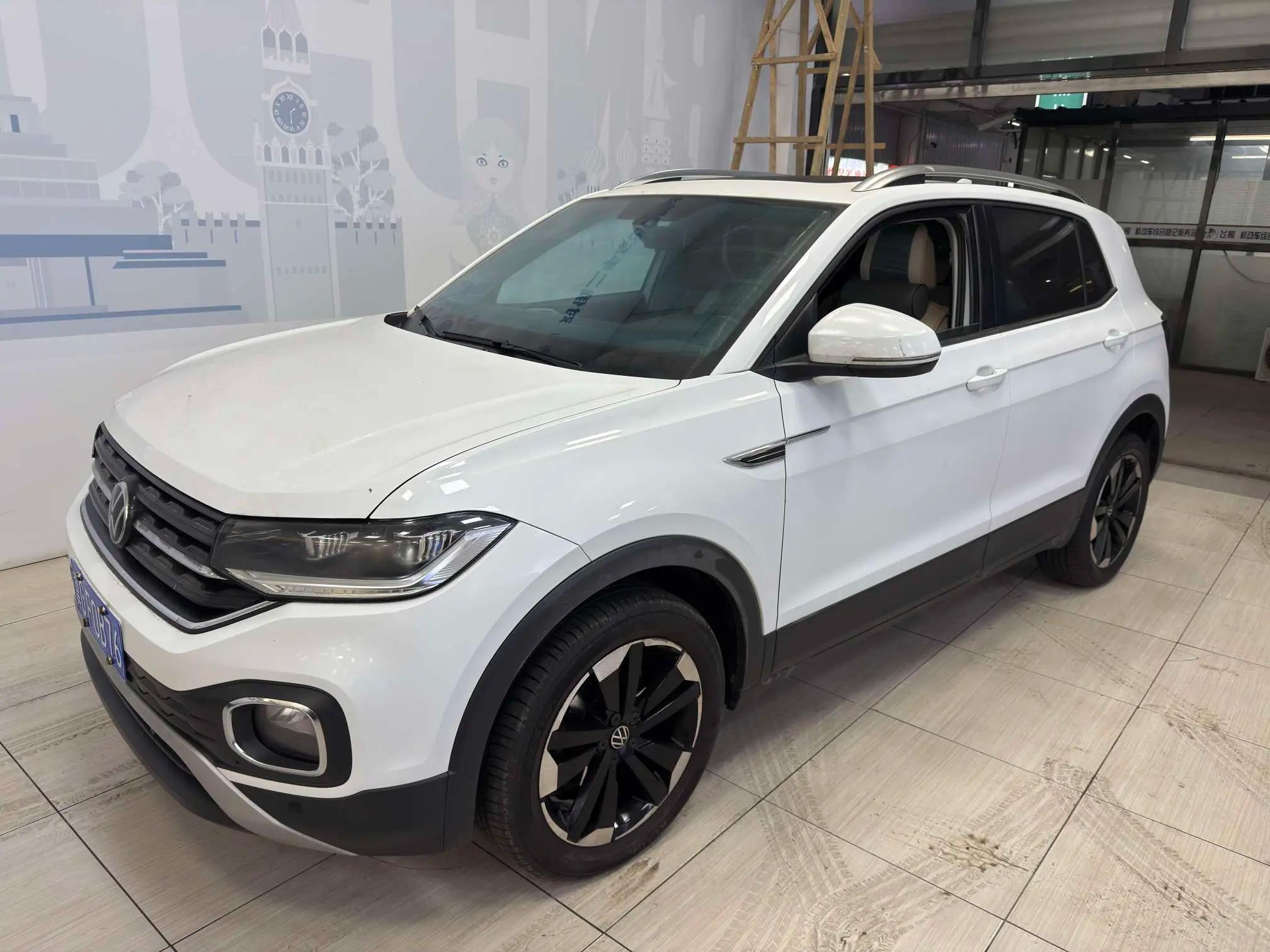 Volkswagen Explore the shadows 2022 г.