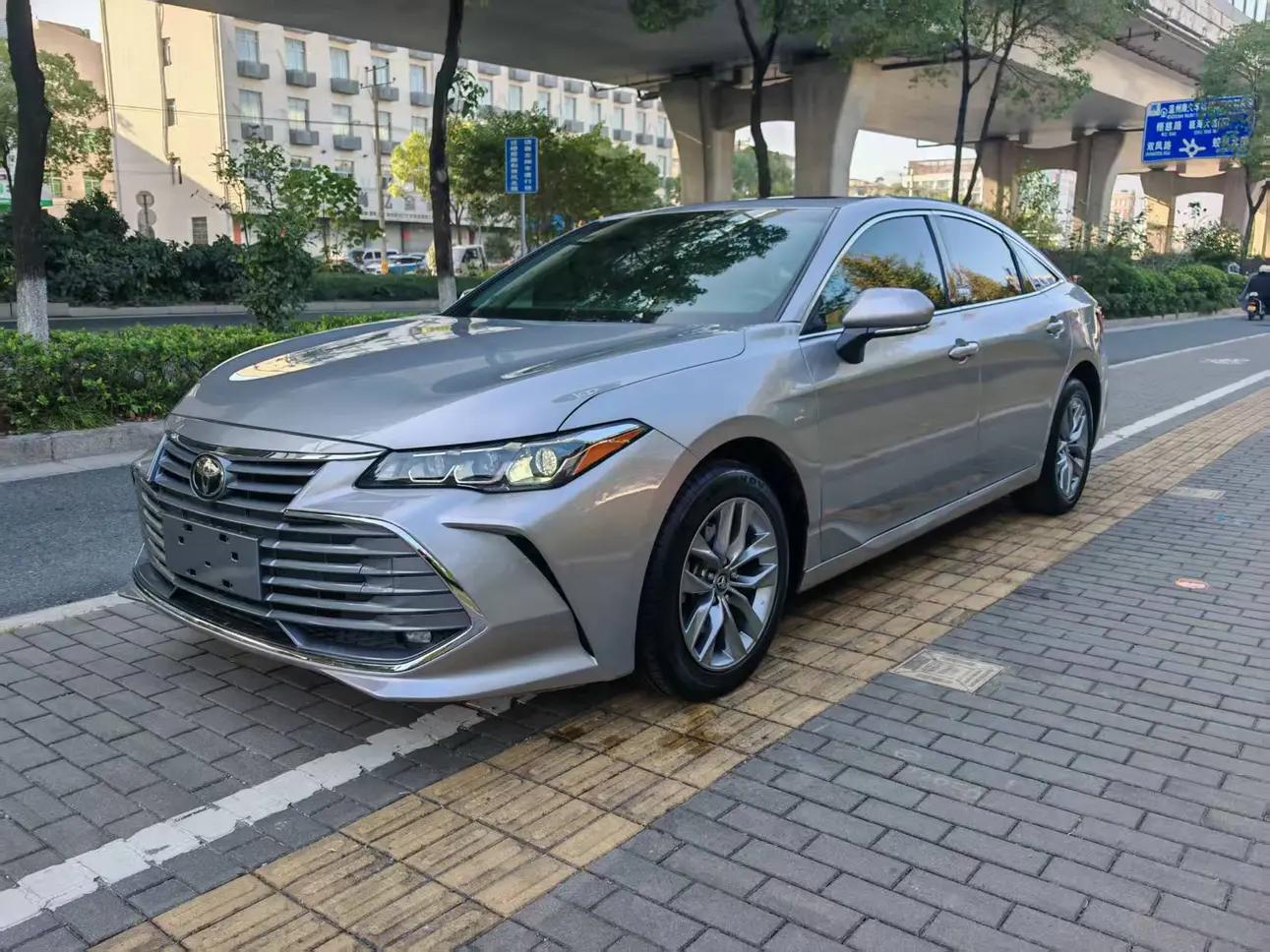 Toyota Avalon 2022 г. 46102 км.