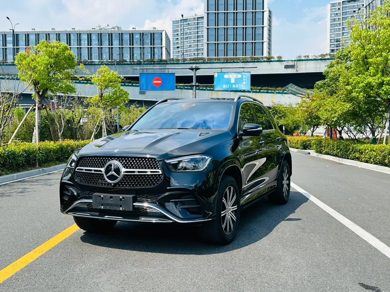 Mercedes-Benz GLE 2024 г. 20064 км.