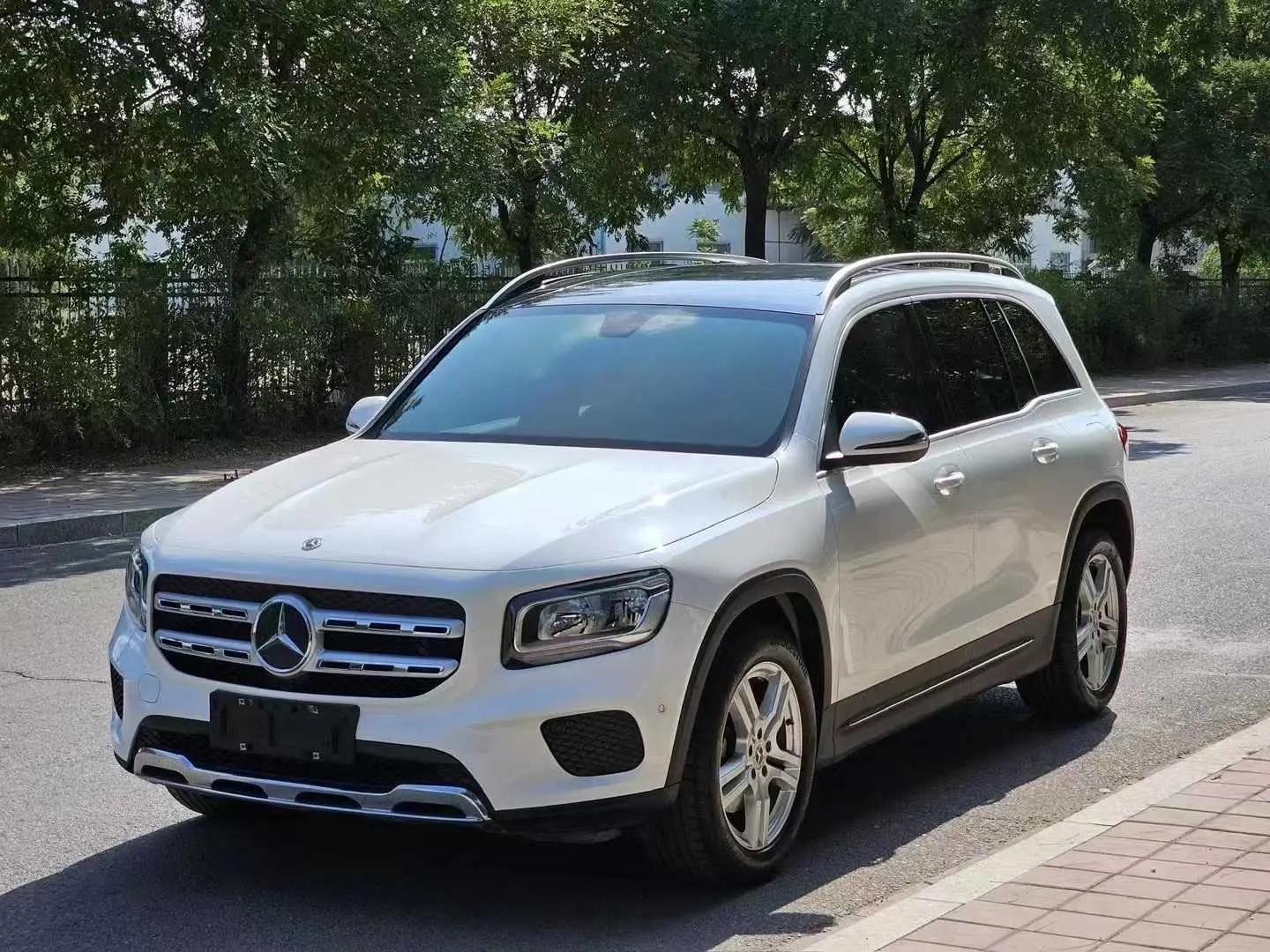 Mercedes-Benz GLB 2021 г. 70109 км.