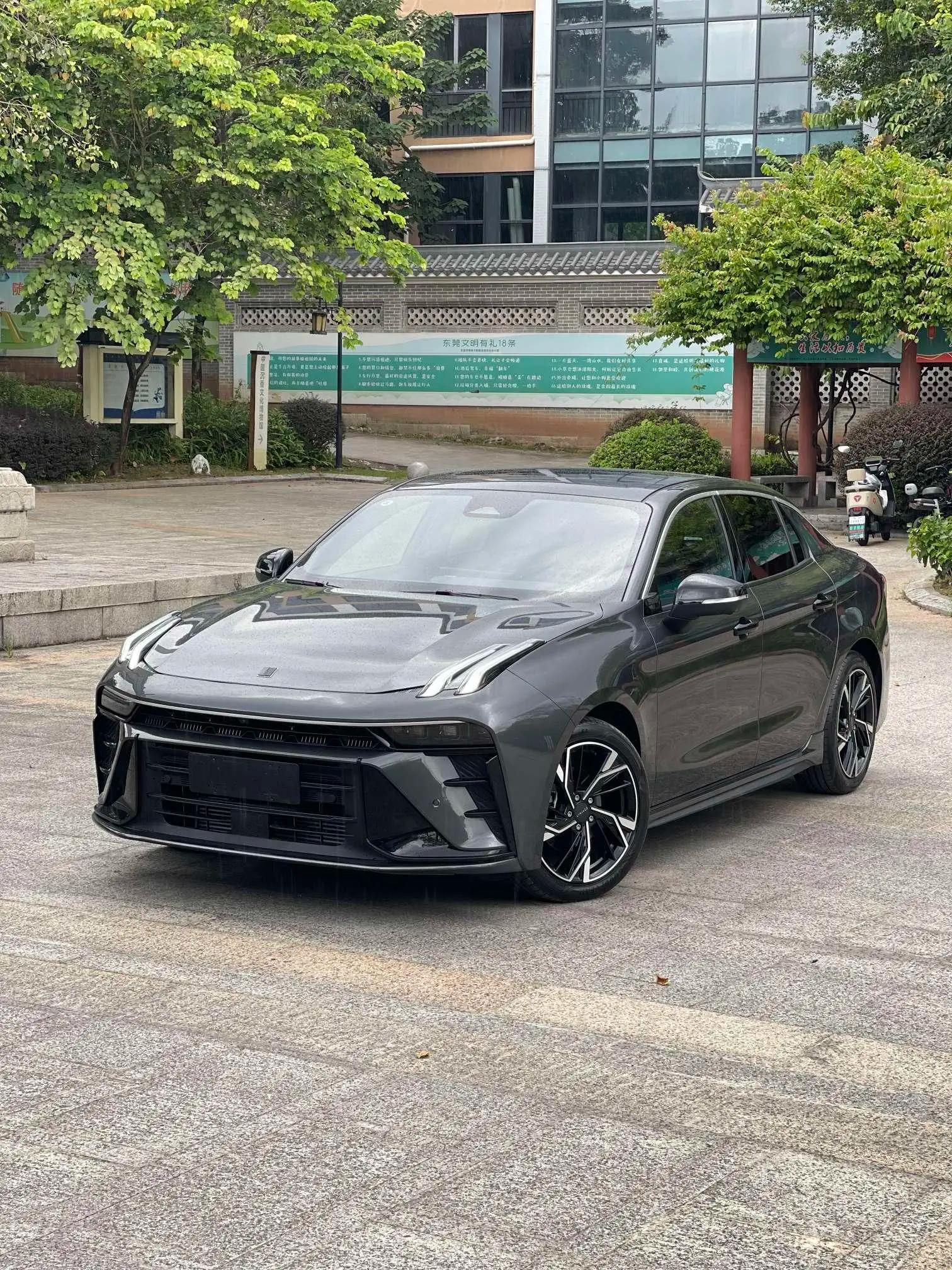 Lynk & Co 03 2025 г. 10141 км.
