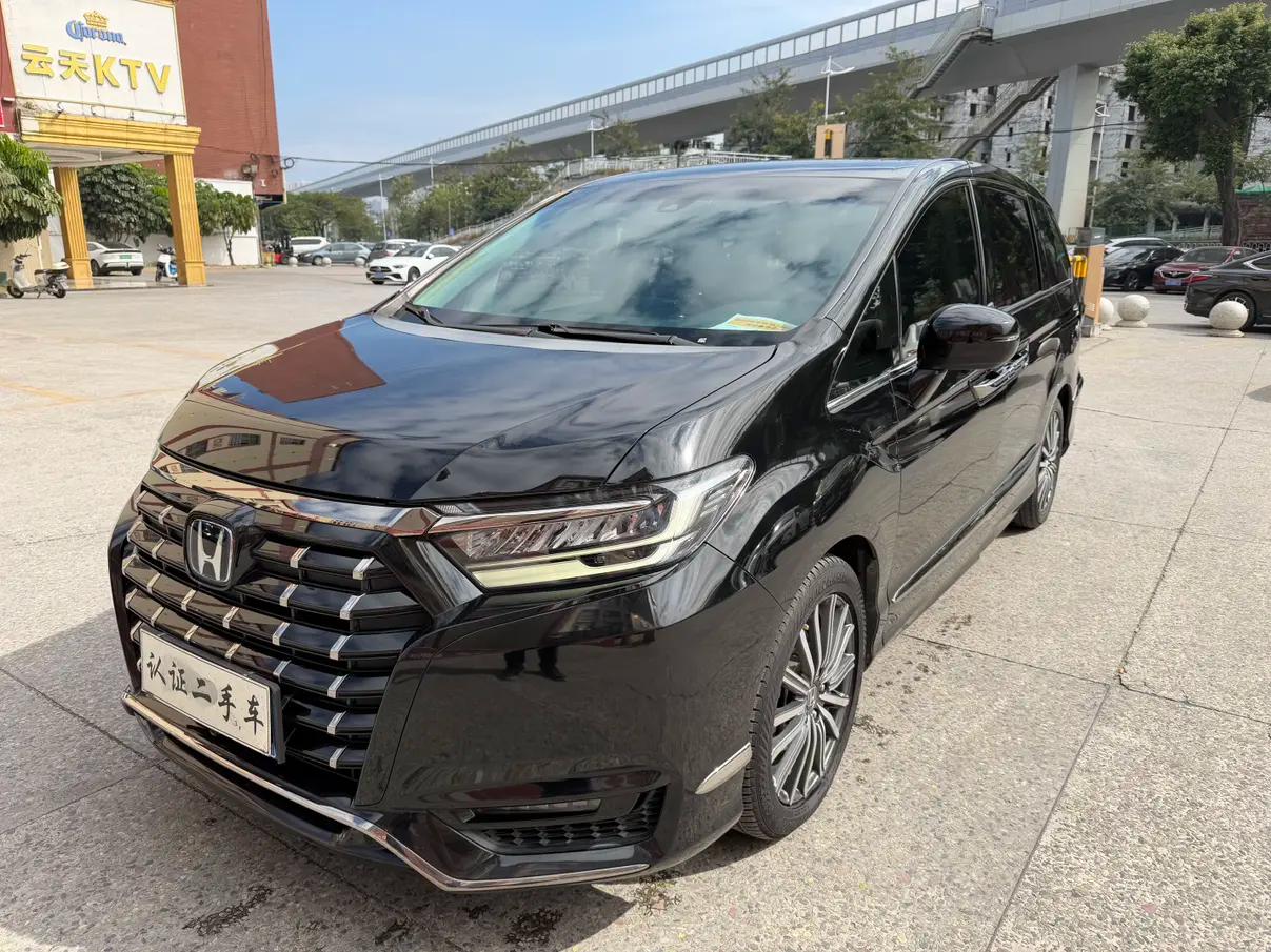 Honda Elysion 2022 г. 97073 км.