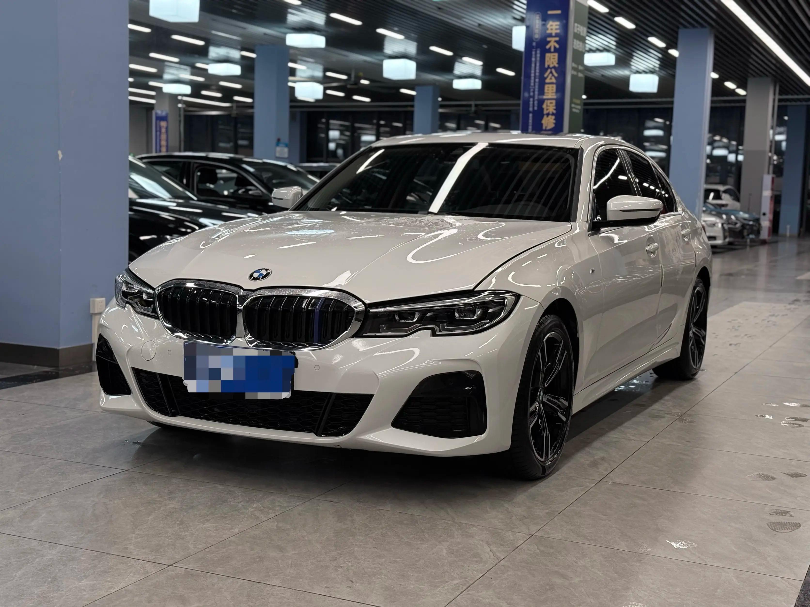 BMW 3 Series 2022 г. 37092 км.