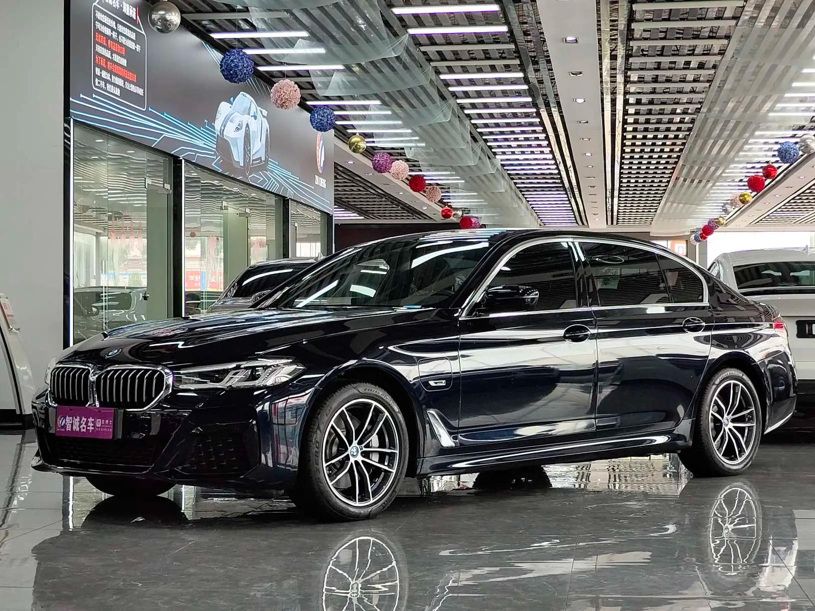 BMW 5 Series PHEV 2023 г. 37073 км.