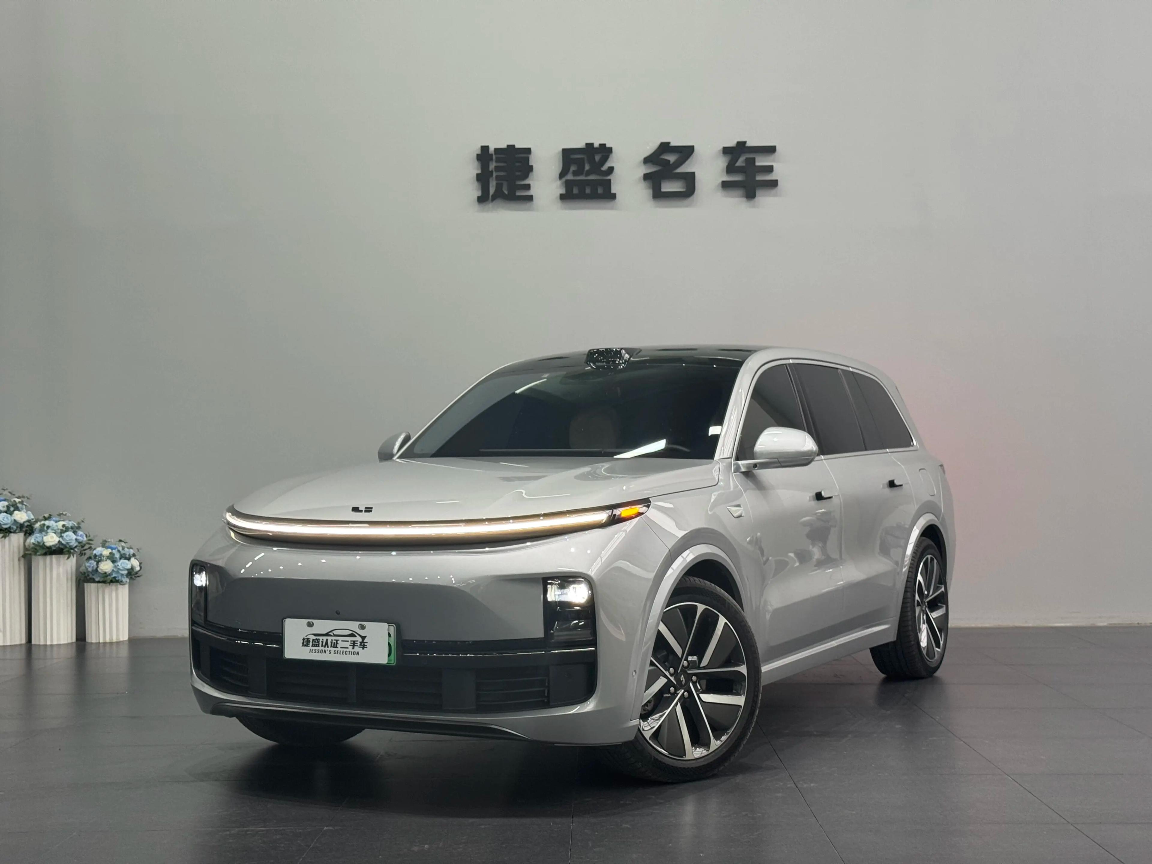 Lixiang L9 2023 г. 29064 км.