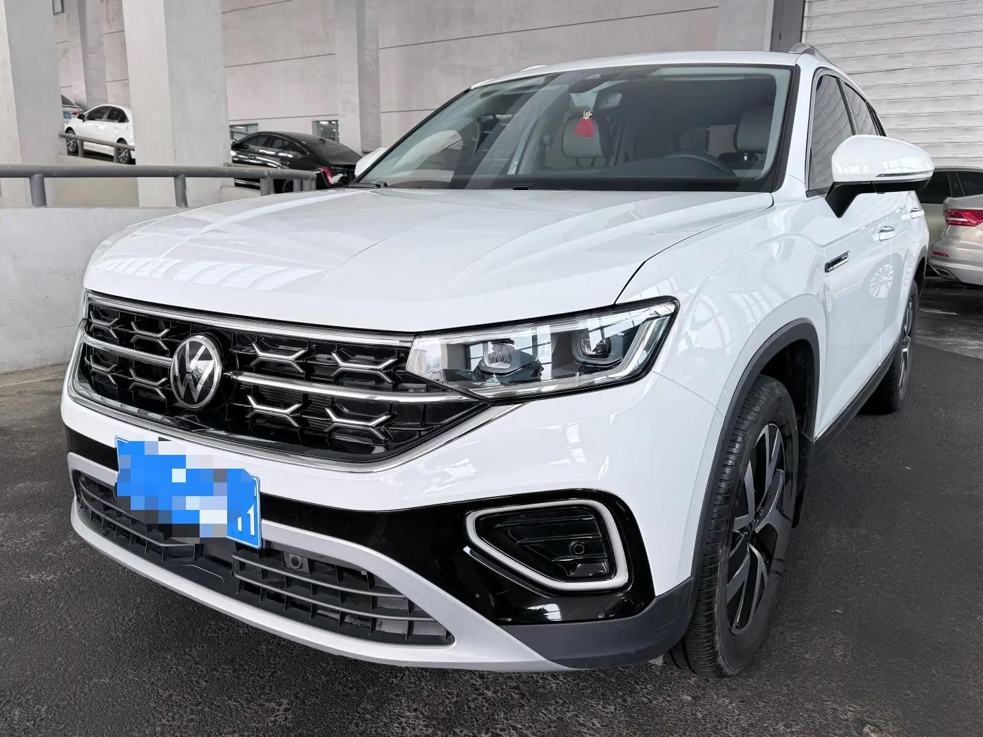 Volkswagen Tayron 2024 г. 39077 км.